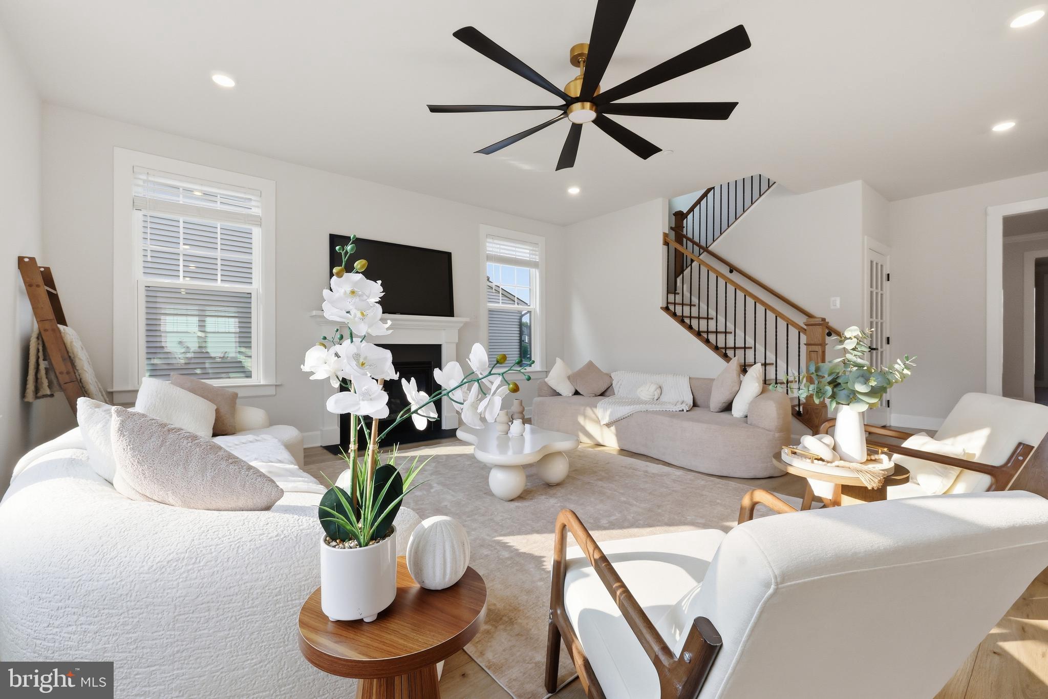 CEDAR CREEK - Residential