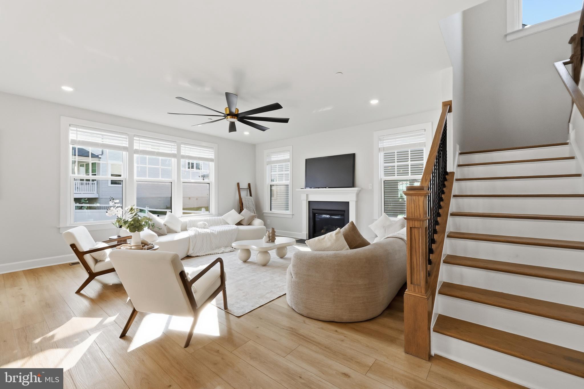 CEDAR CREEK - Residential