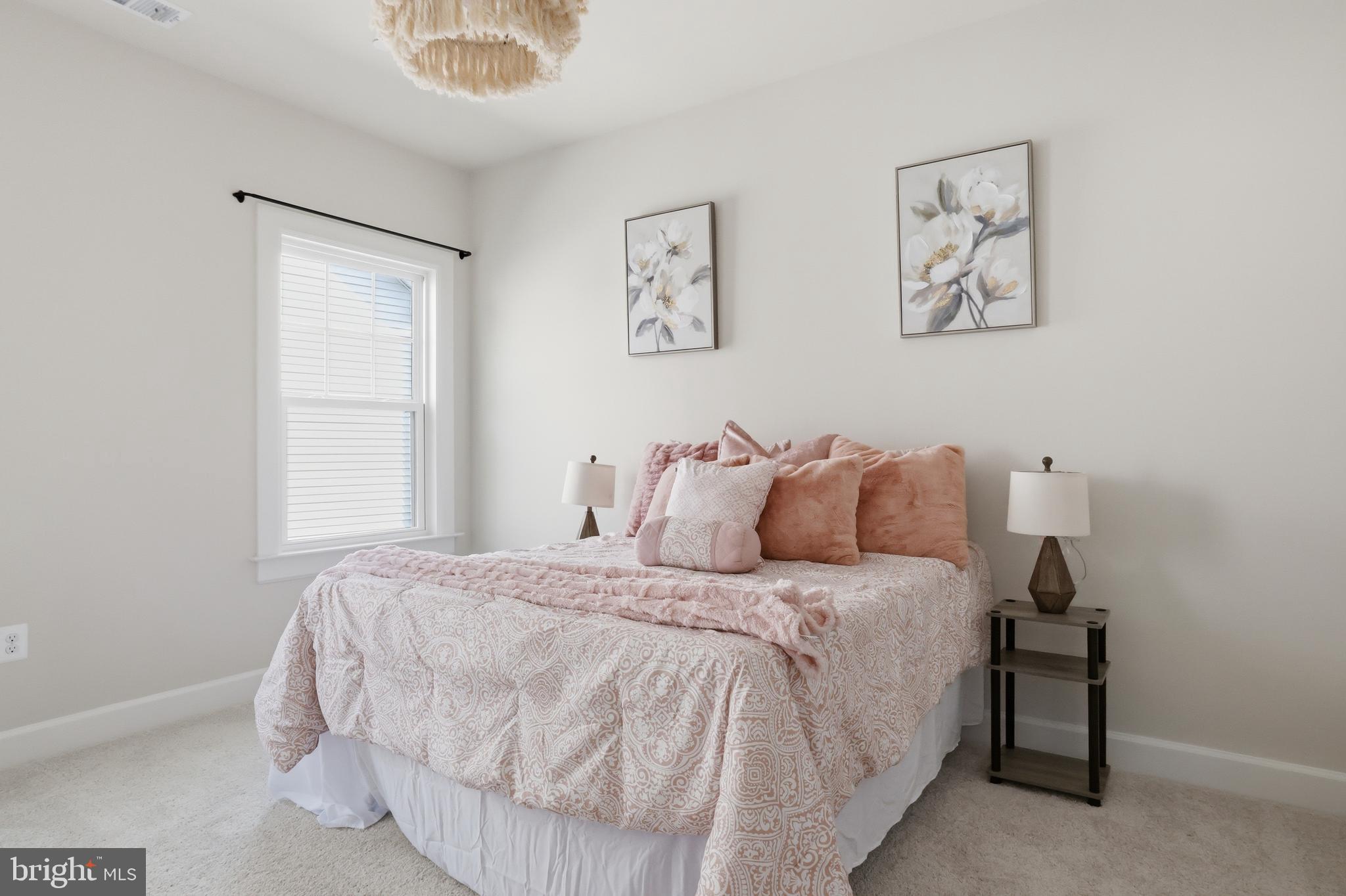 CEDAR CREEK - Residential