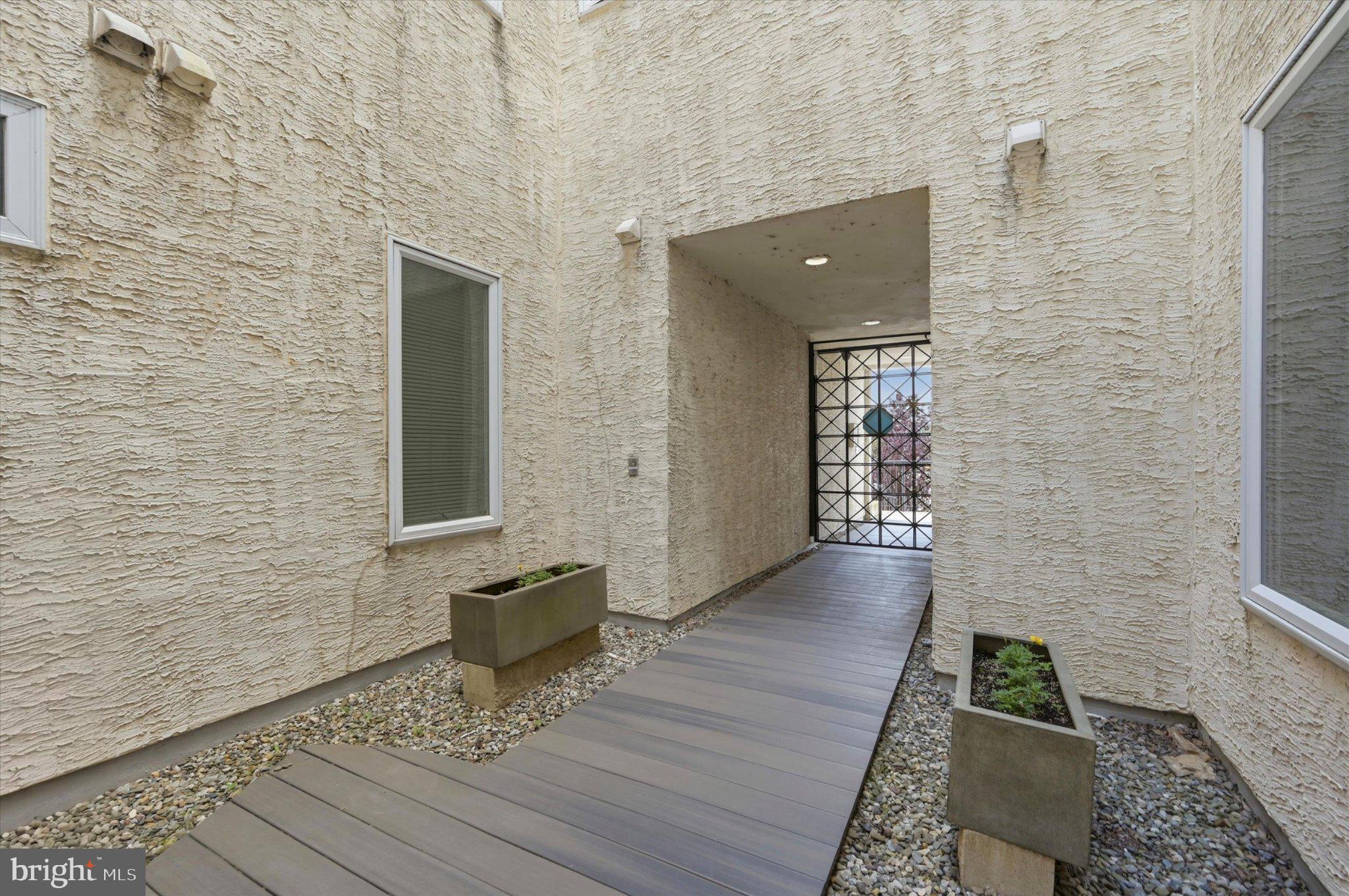 WEST POPLAR - Residential