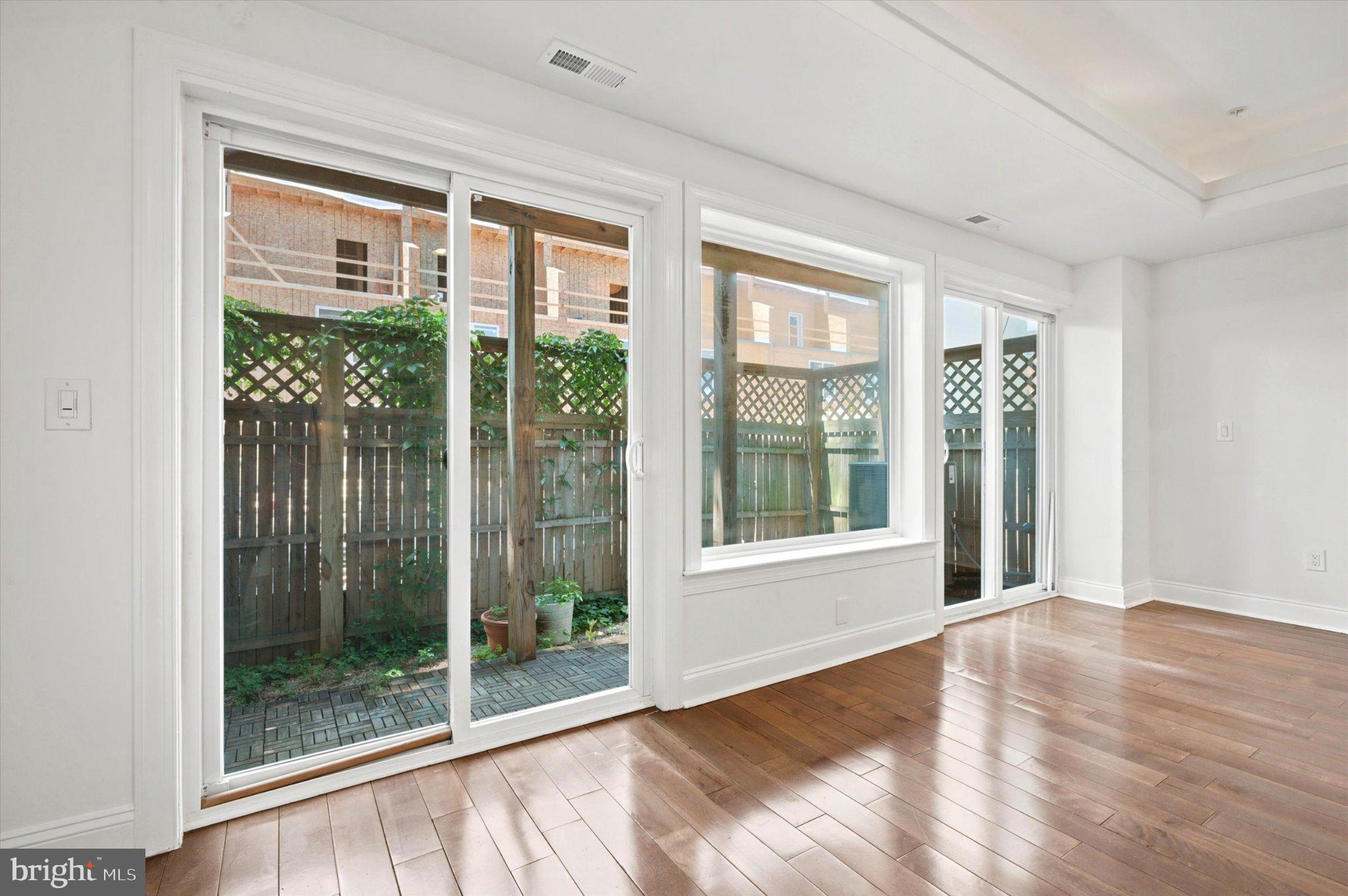WEST POPLAR - Residential