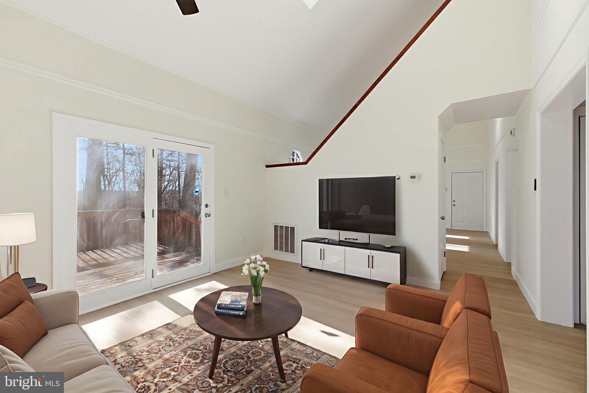 LAKE HOLIDAY ESTATES - Residential