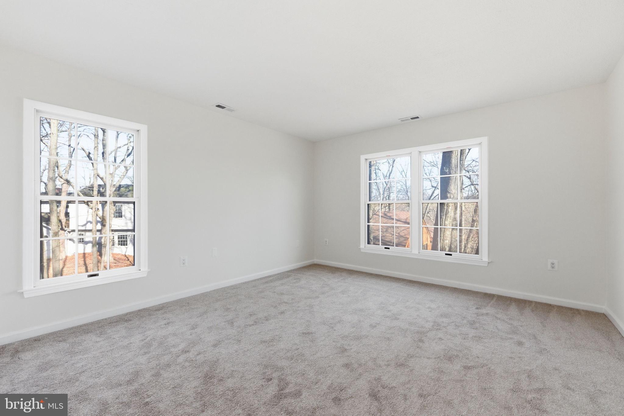 LAKE HOLIDAY ESTATES - Residential