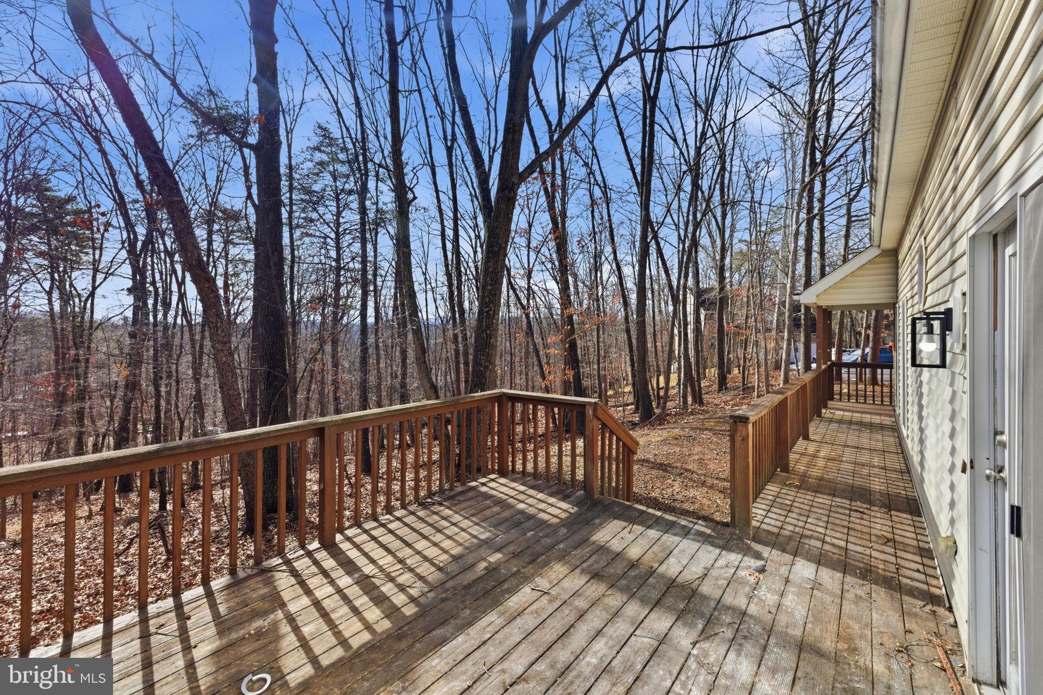 LAKE HOLIDAY ESTATES - Residential