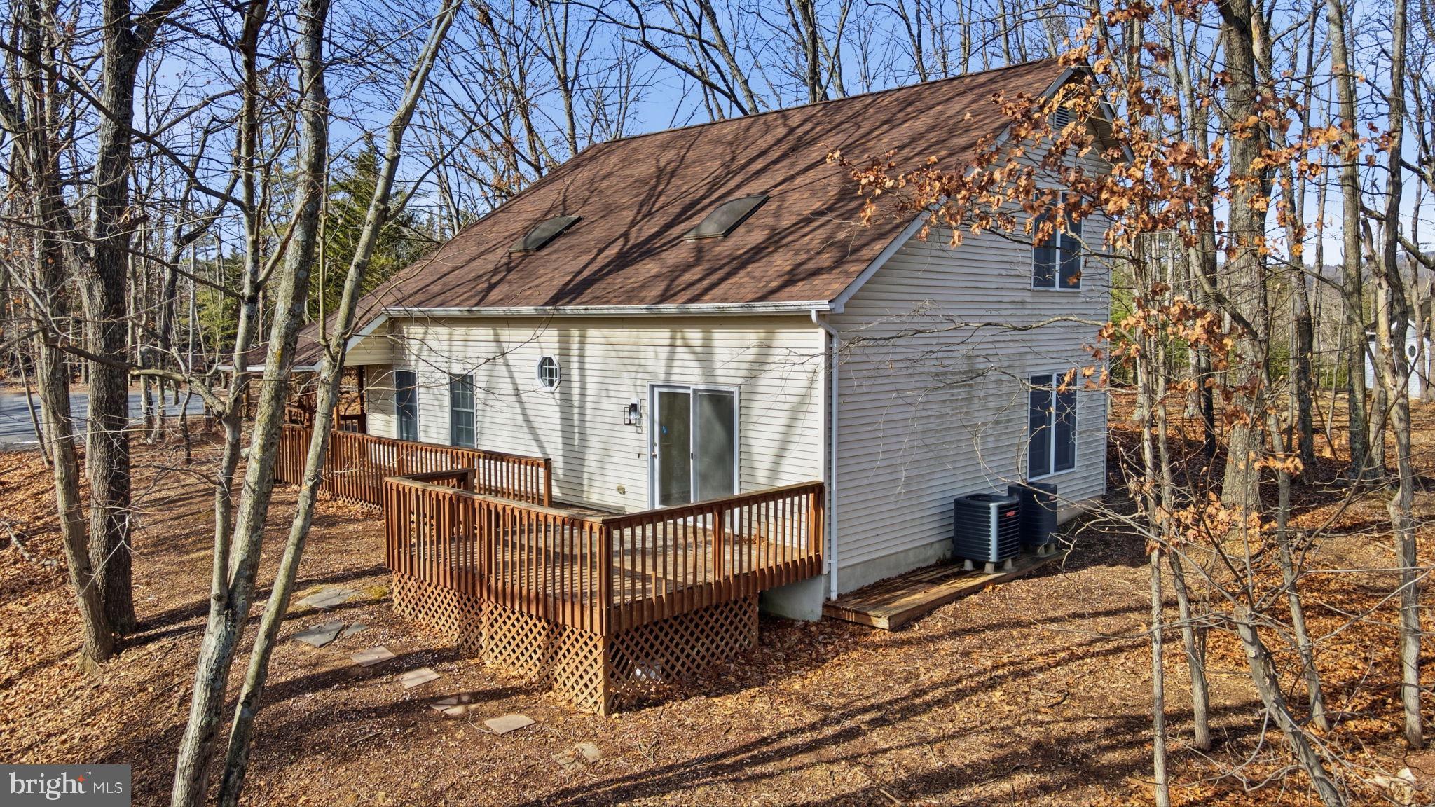 LAKE HOLIDAY ESTATES - Residential