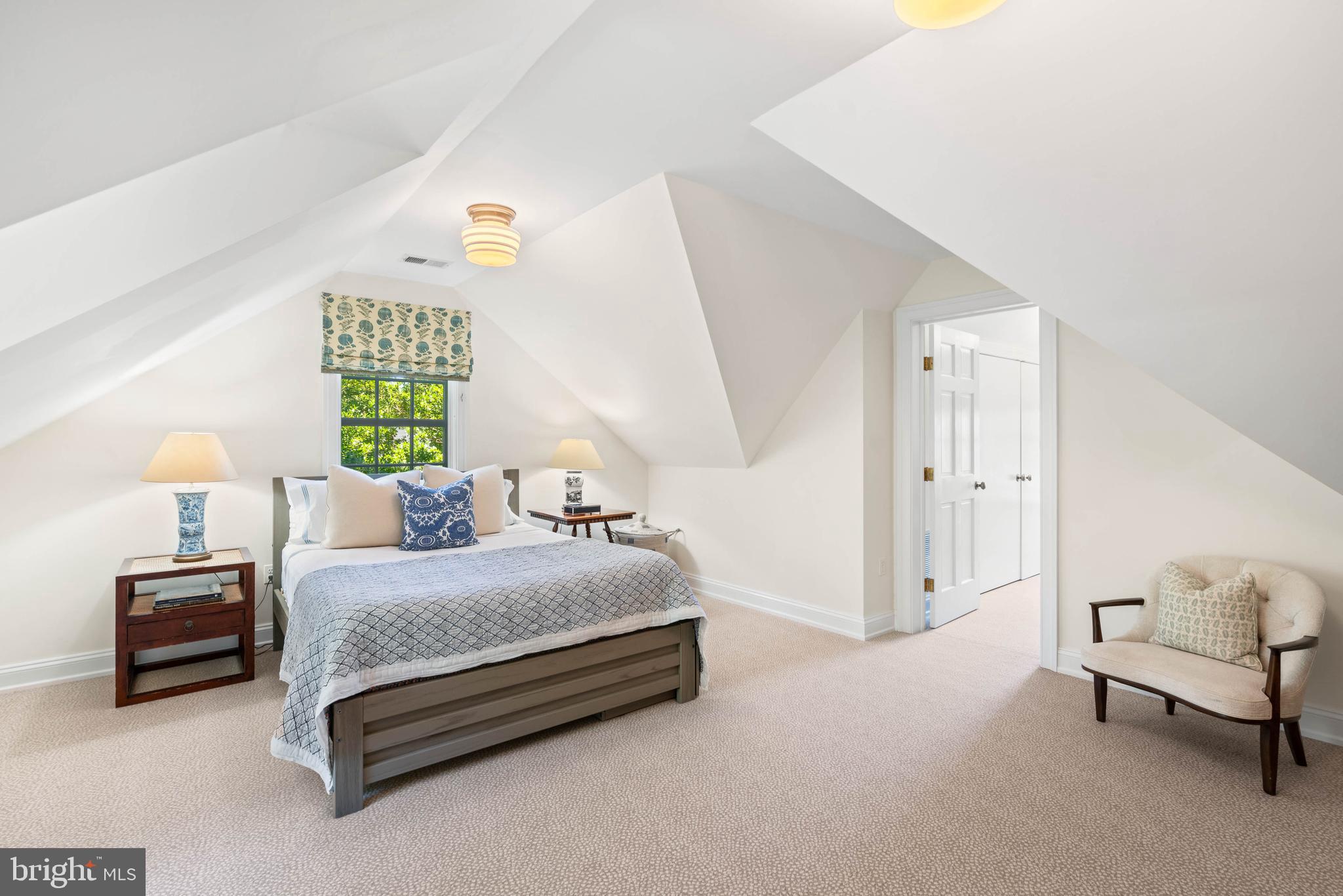SPRING VALLEY - Residential