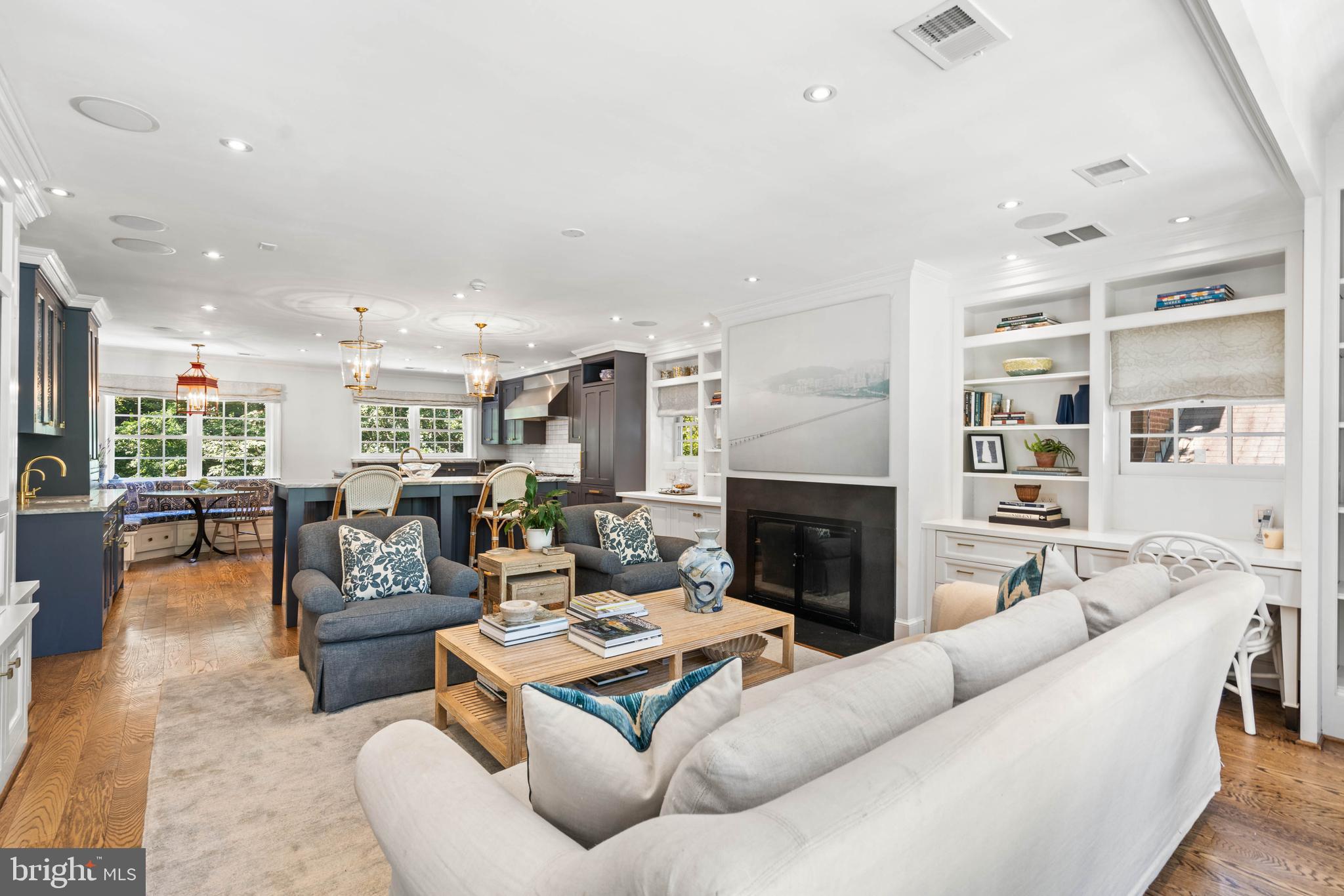 SPRING VALLEY - Residential