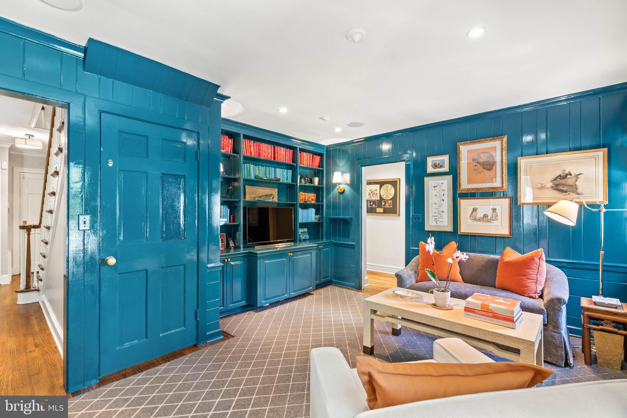 SPRING VALLEY - Residential