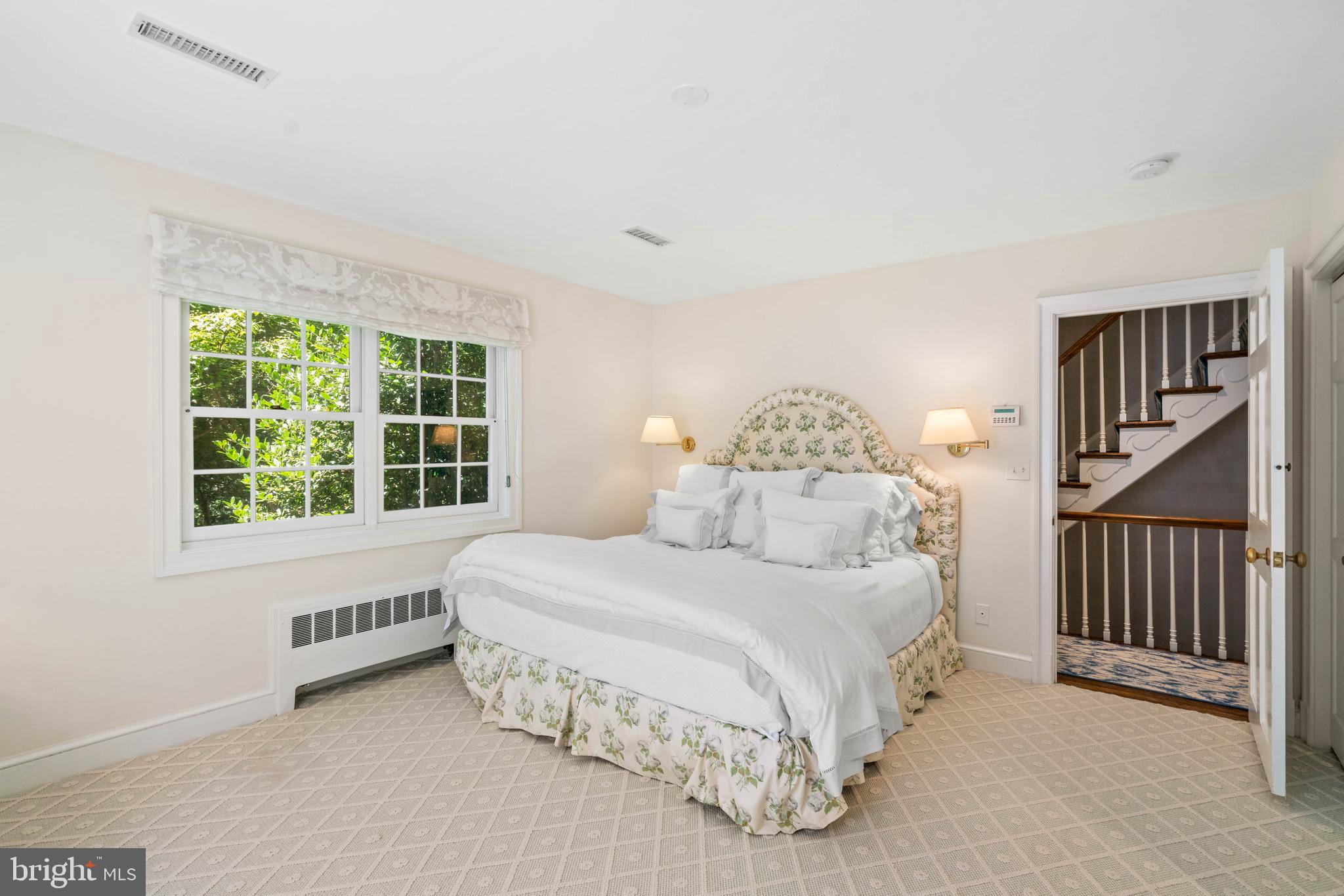 SPRING VALLEY - Residential