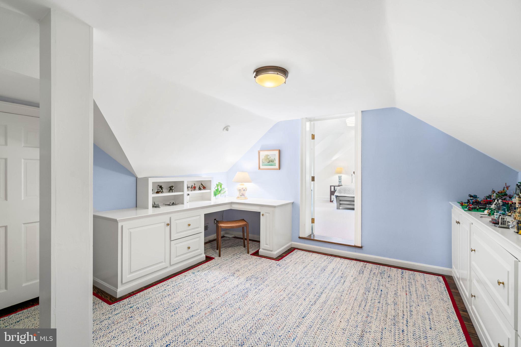 SPRING VALLEY - Residential