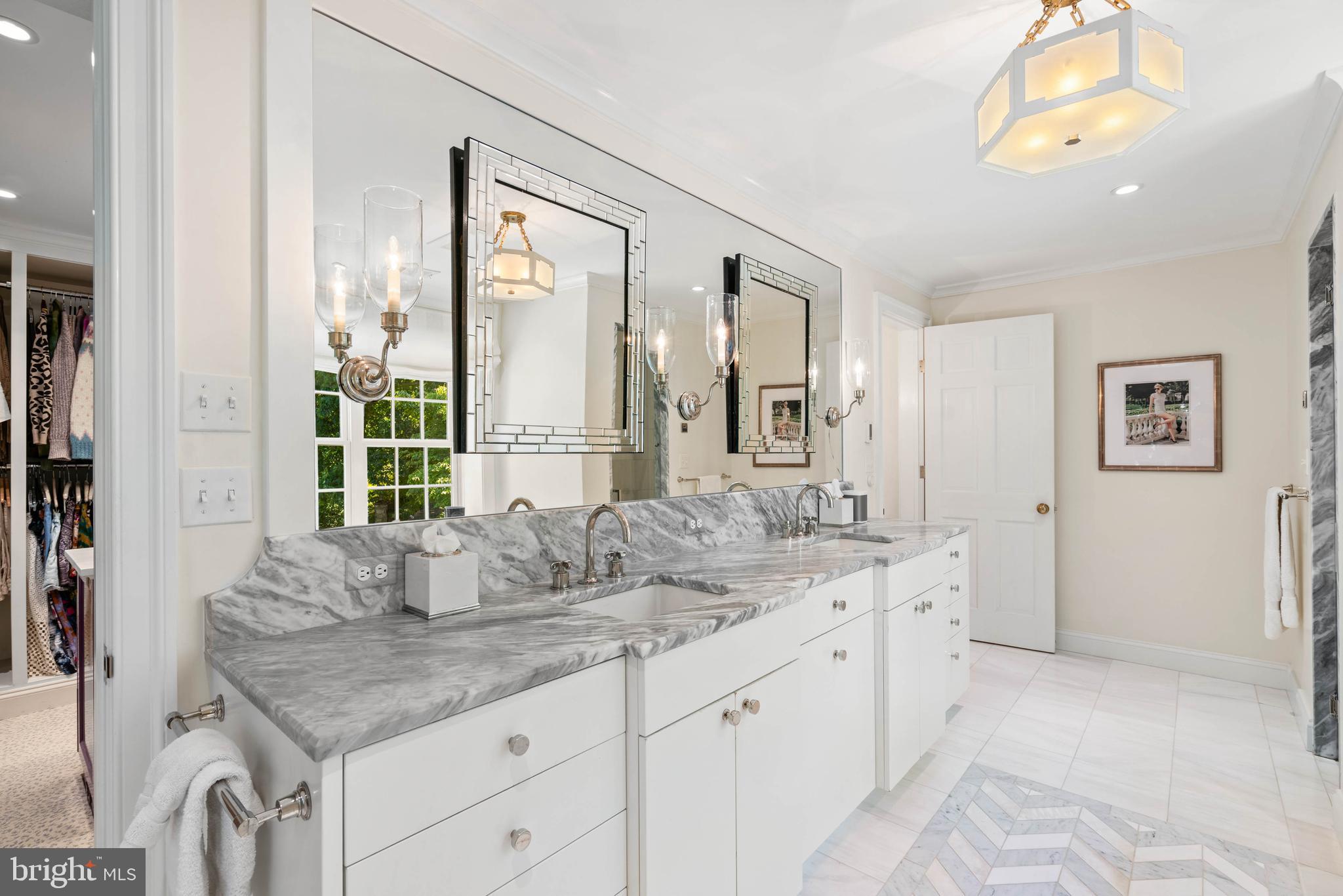 SPRING VALLEY - Residential
