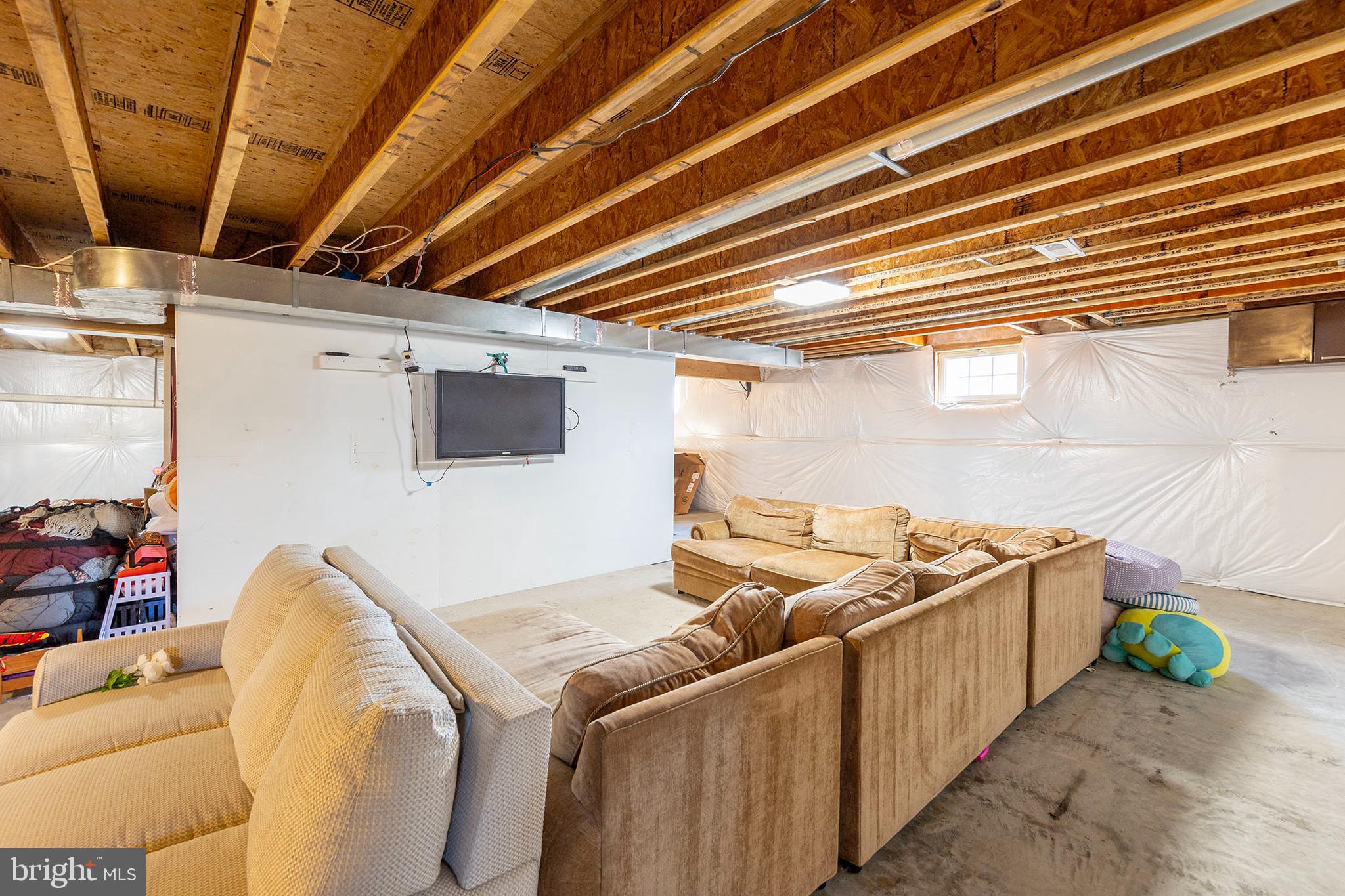 ABRAMS POINTE - Residential