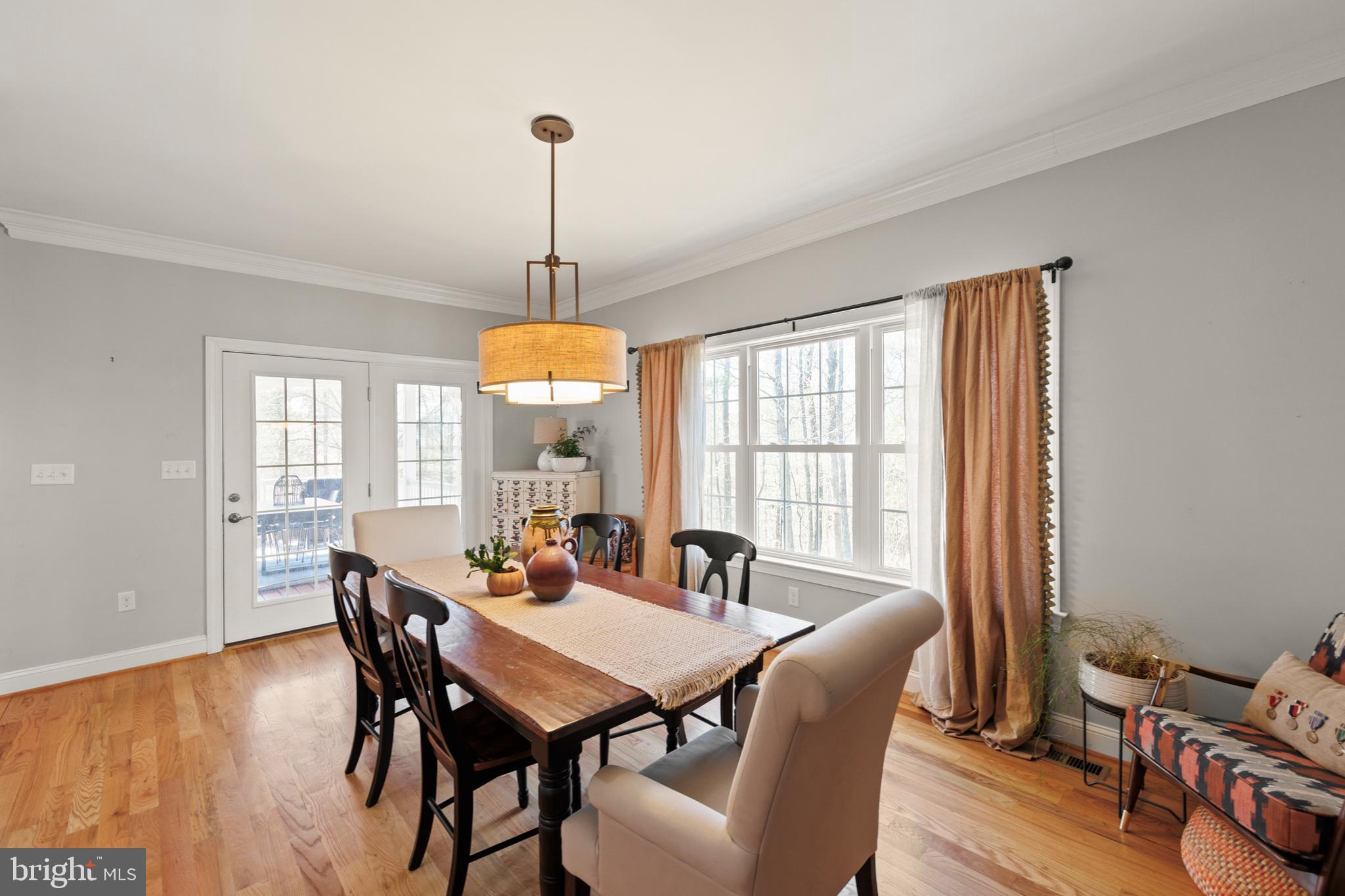 ABRAMS POINTE - Residential