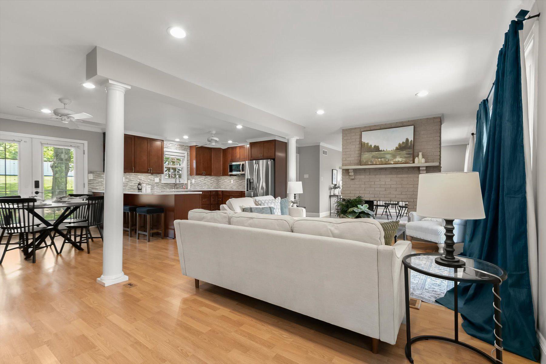 MAUCK FARM ESTATES - Residential