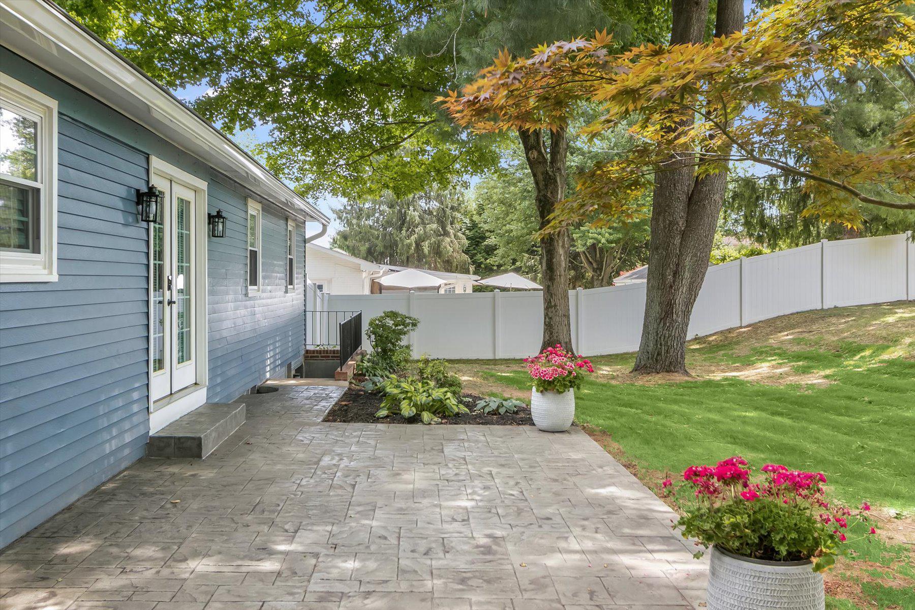 MAUCK FARM ESTATES - Residential
