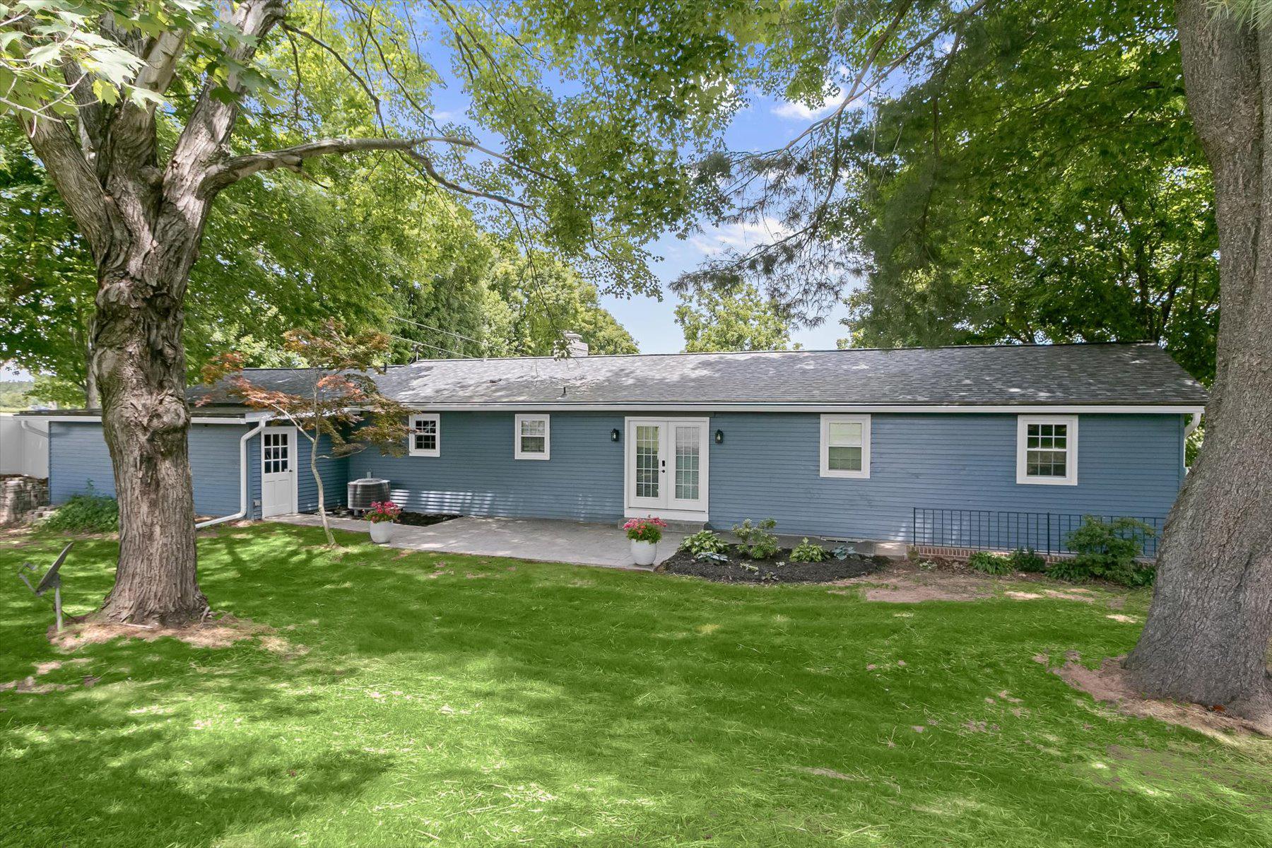 MAUCK FARM ESTATES - Residential