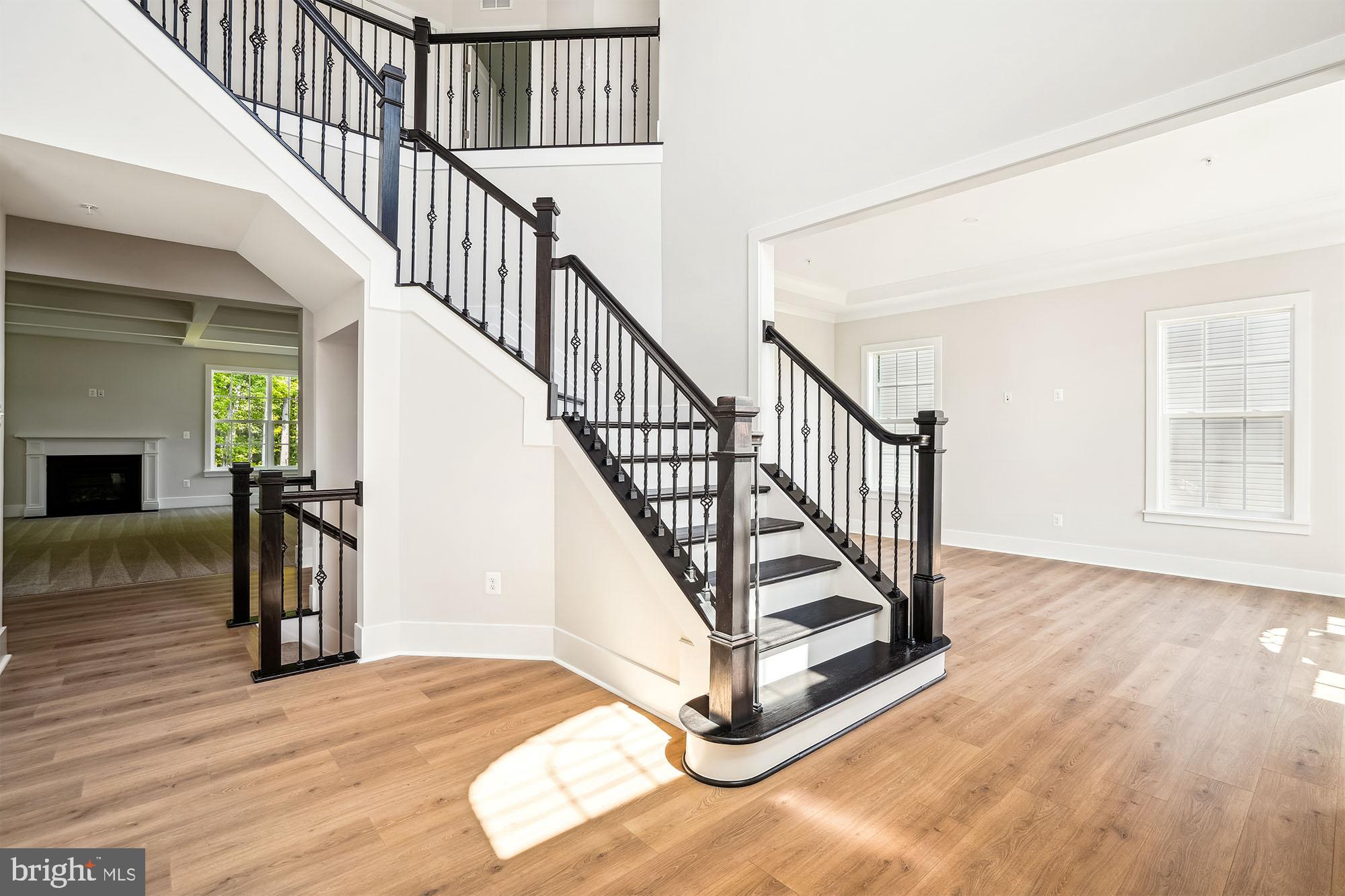 FAIRVIEW MANOR - Residential