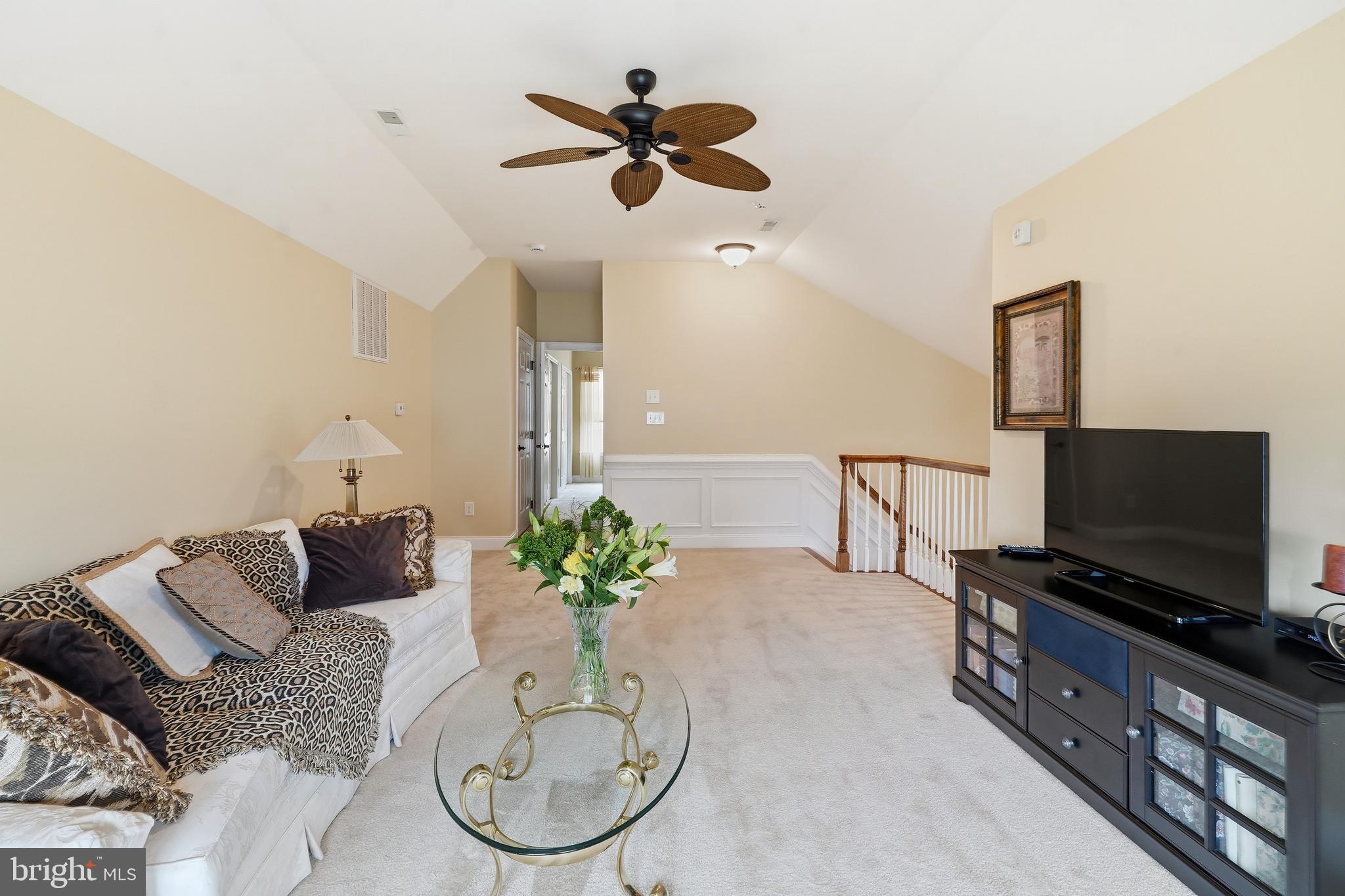 MEADOW GLEN - Residential