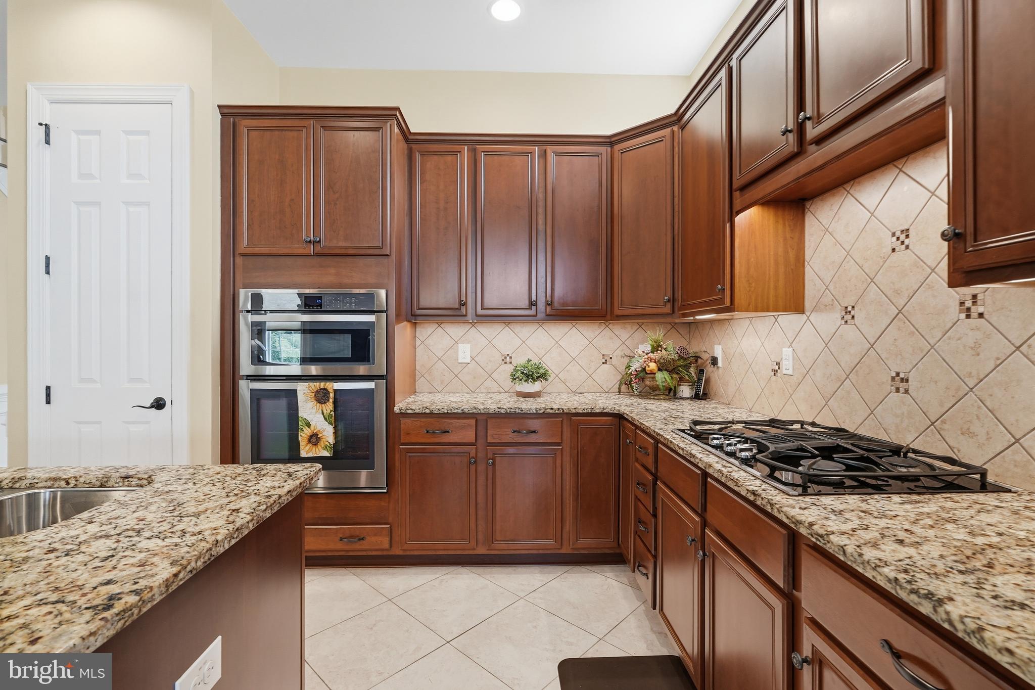 MEADOW GLEN - Residential