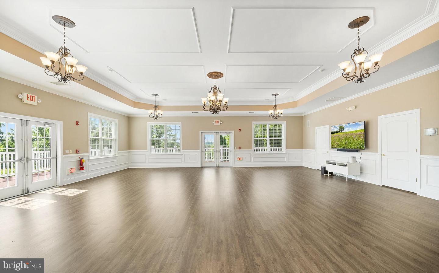 MEADOW GLEN - Residential