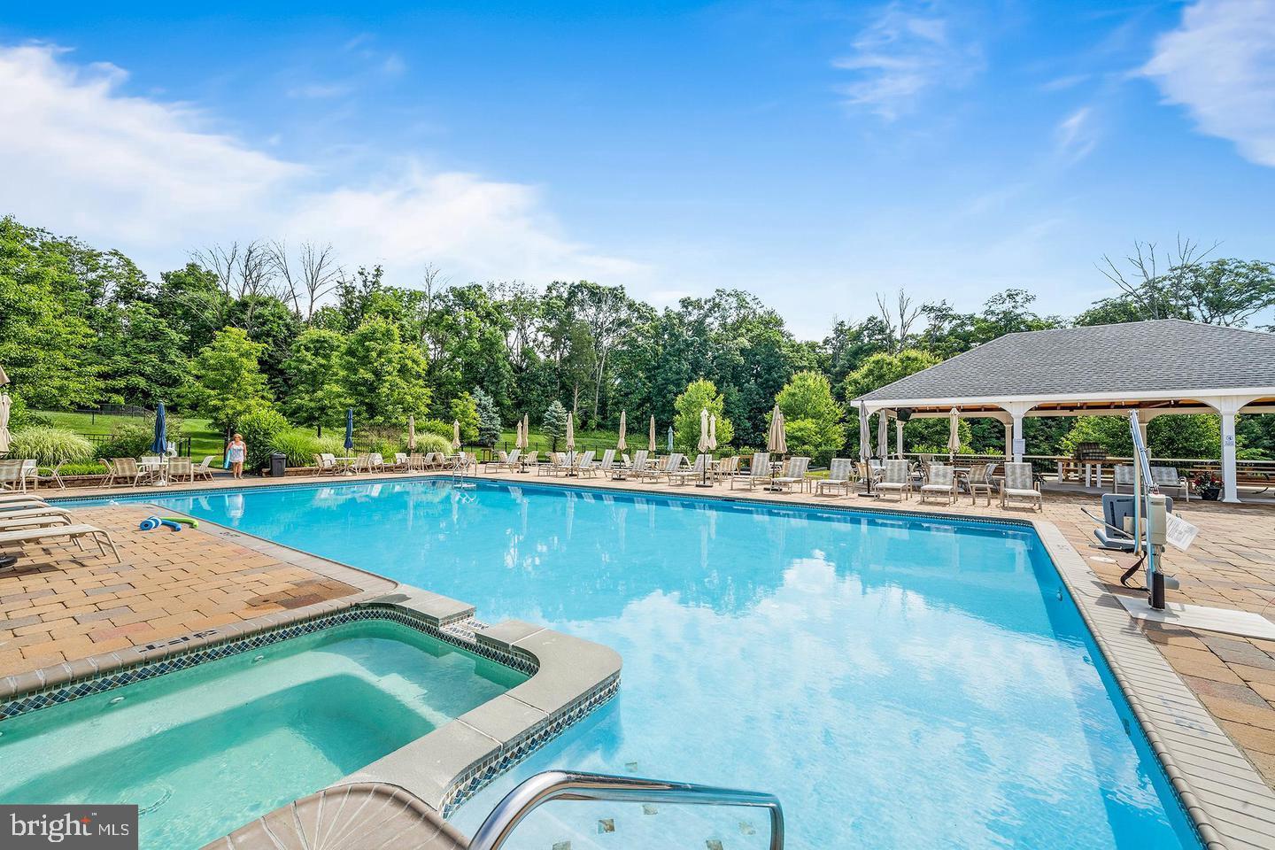 MEADOW GLEN - Residential