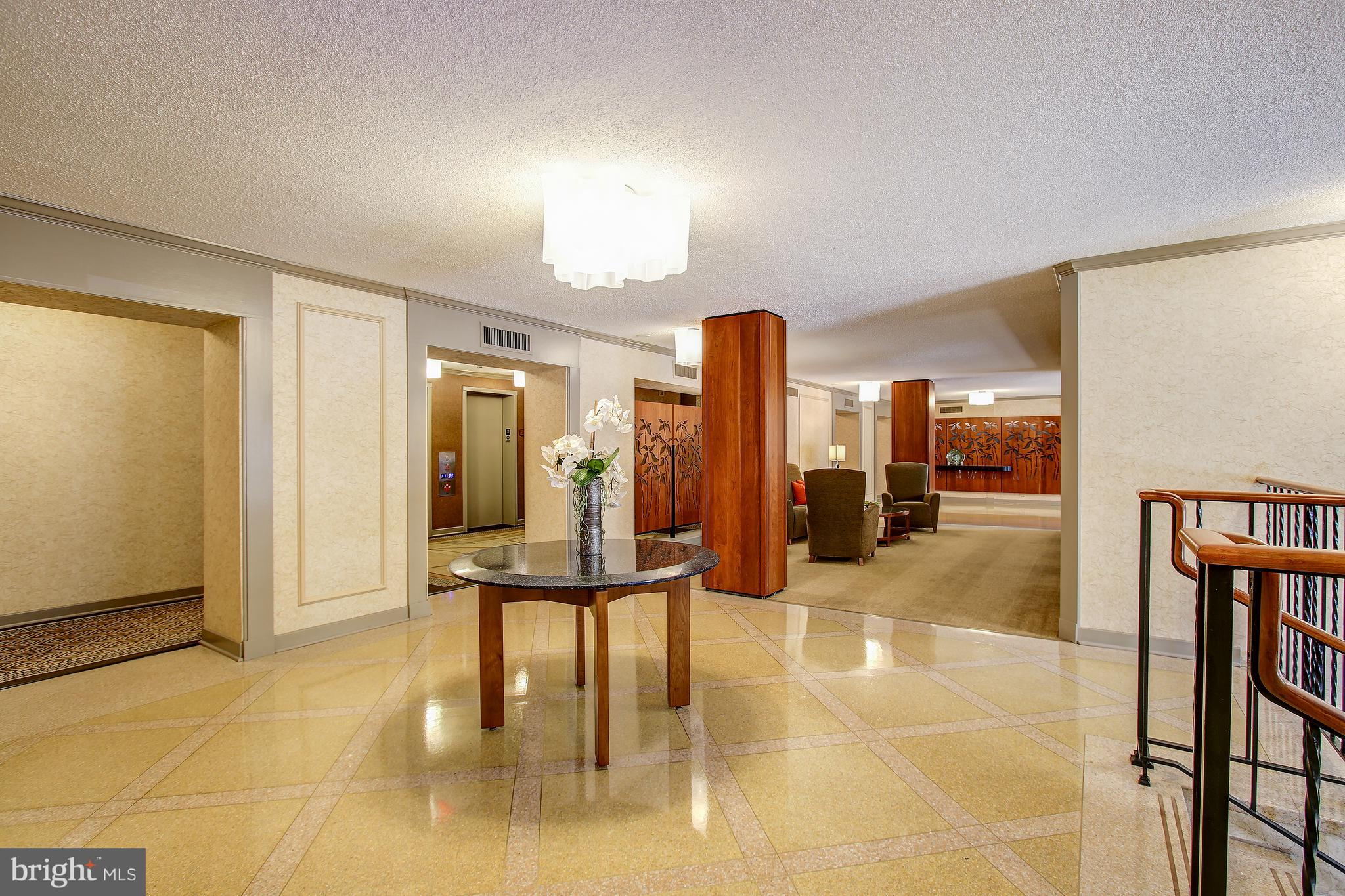 MONTEBELLO - Residential