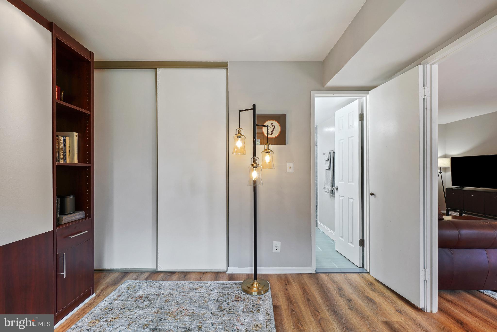 MONTEBELLO - Residential
