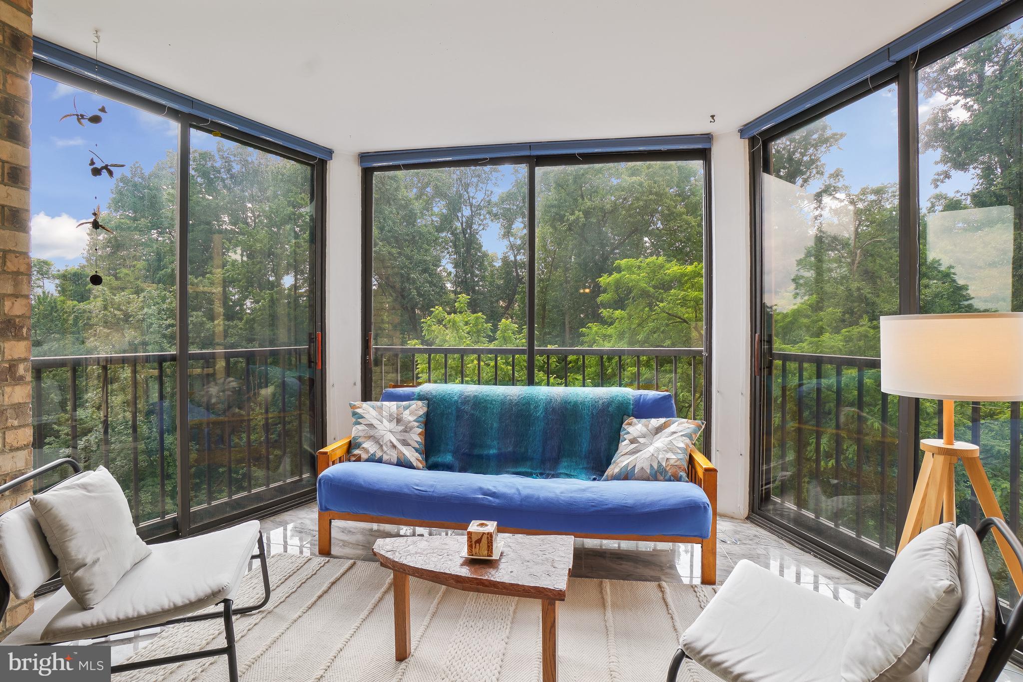 MONTEBELLO - Residential