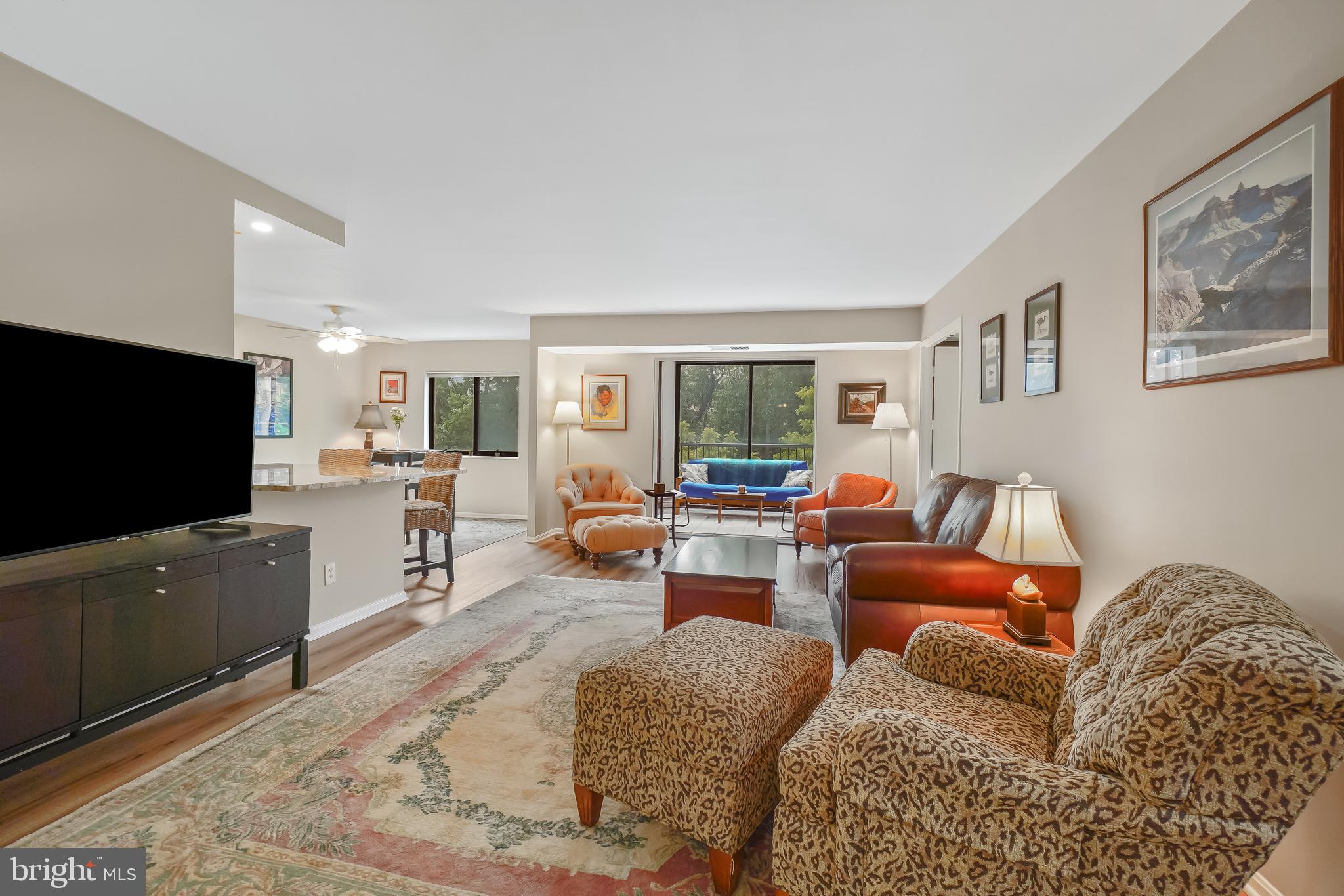 MONTEBELLO - Residential