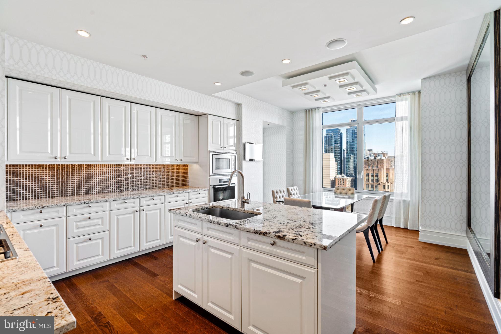 RITTENHOUSE SQUARE - Residential