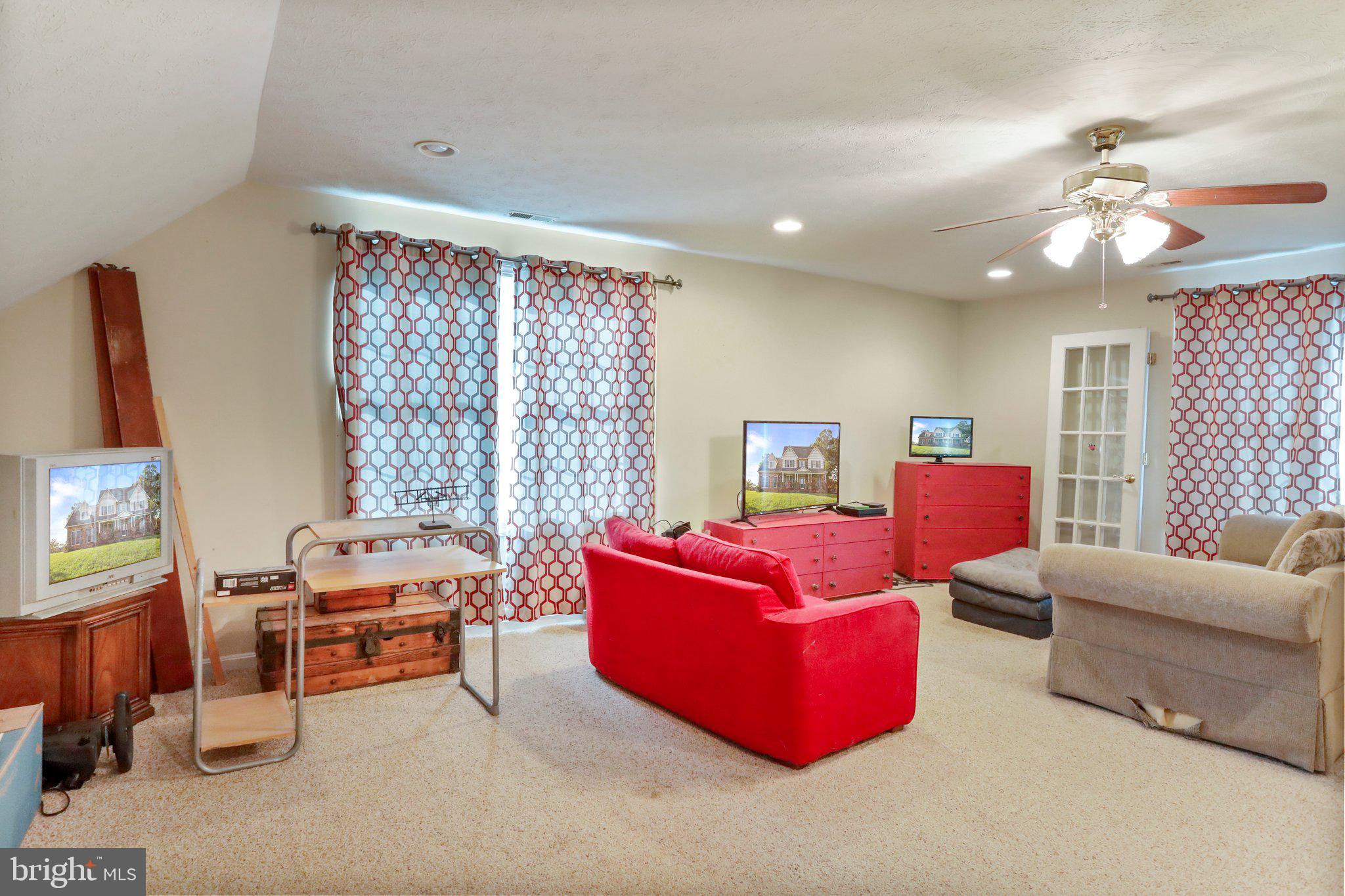 PINELAND PARK - Residential