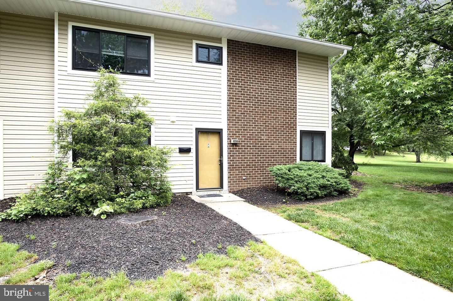 Welcome to this exceptional 3-bedroom, 2.5-bathroom townhome condo in the sought-after Woodcrest Village, promising a lifestyle of ease and minimal upkeep. The allure of a 2-story townhome in this community is a rare gem! Upon entry, the first floor greets you with a generously sized living room that opens onto a charming concrete patio, creating a seamless indoor-outdoor living experience. Also on this level, discover a convenient half bathroom and a well-appointed kitchen with a dedicated dining area, featuring updated appliances and granite countertops.
Venturing to the second floor, you'll find a luxurious primary bedroom suite boasting a walk-in closet and a full bath. Additionally, there are two more bedrooms and a full bathroom in the hallway, offering both privacy and functionality. For added convenience, this unit comes complete with a handy shed for your storage needs. The condo fee encompasses a range of amenities, covering common area maintenance, water, sewer, trash removal, a clubhouse, a basketball court, and more. Notably, the original windows have been thoughtfully replaced, ensuring modern energy efficiency. Situated in a prime location near I-70, this townhome provides easy access to a variety of dining options and shopping destinations. This residence is not just a home; it's a lifestyle upgrade. Discover the convenience, comfort, and rarity of 2-story living in Woodcrest Village