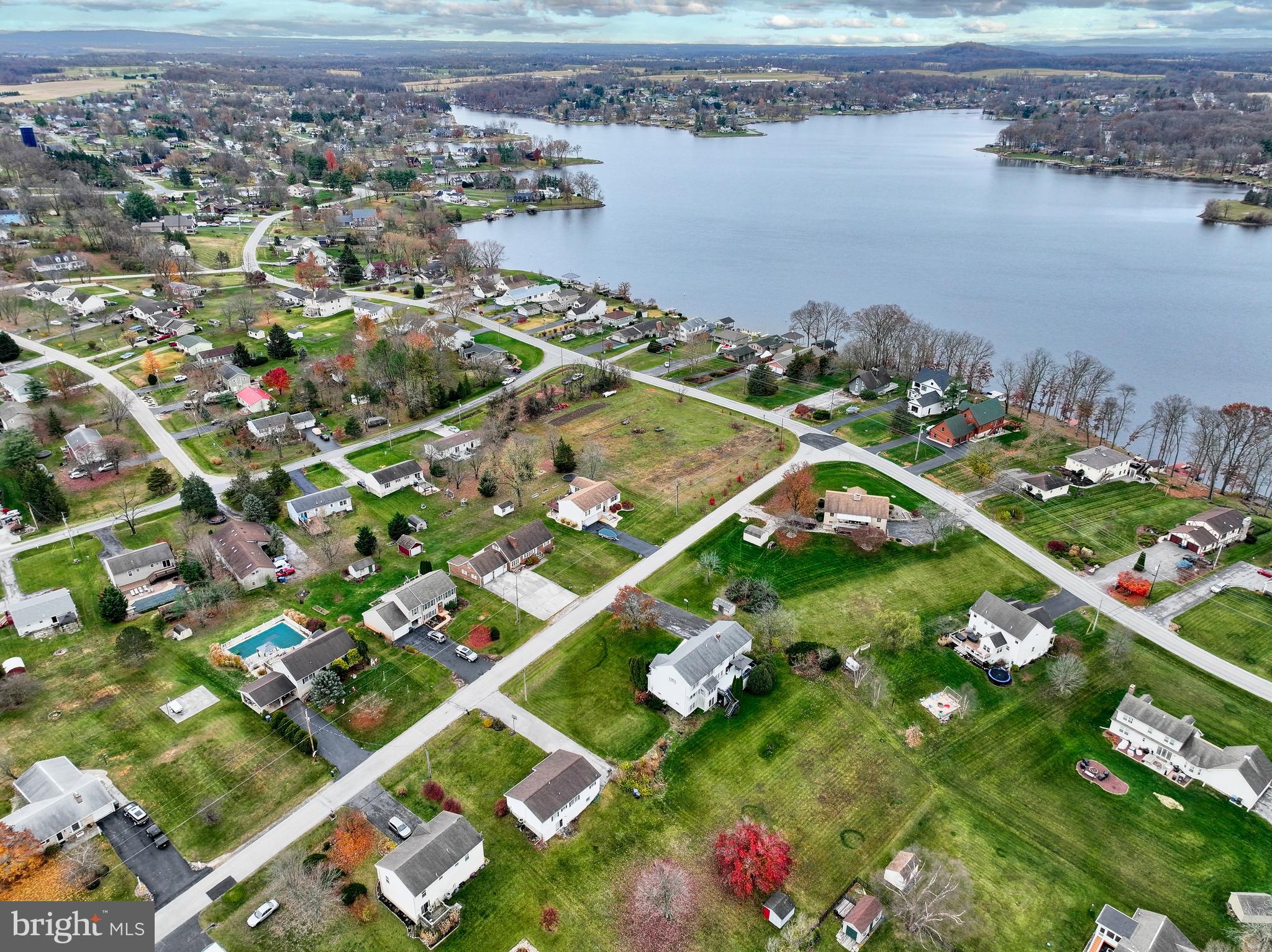 LAKE MEADE - Residential