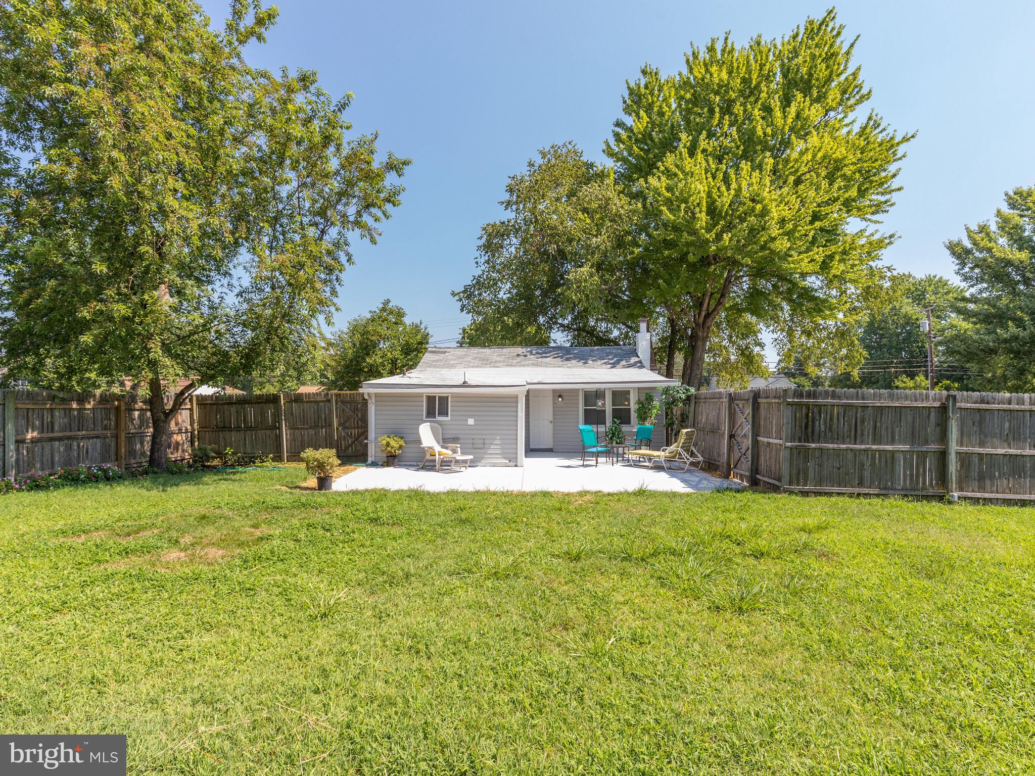 SHORELAND - Residential