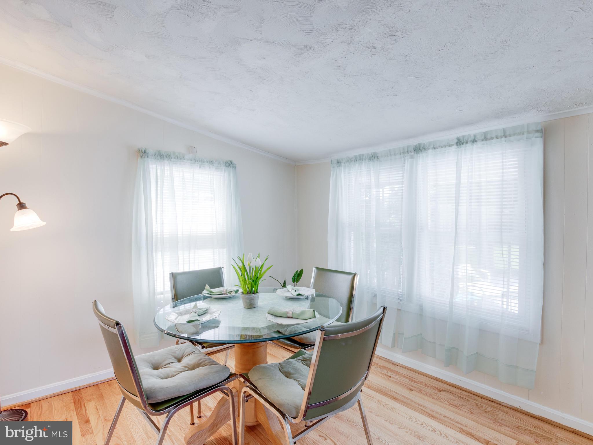 SHORELAND - Residential