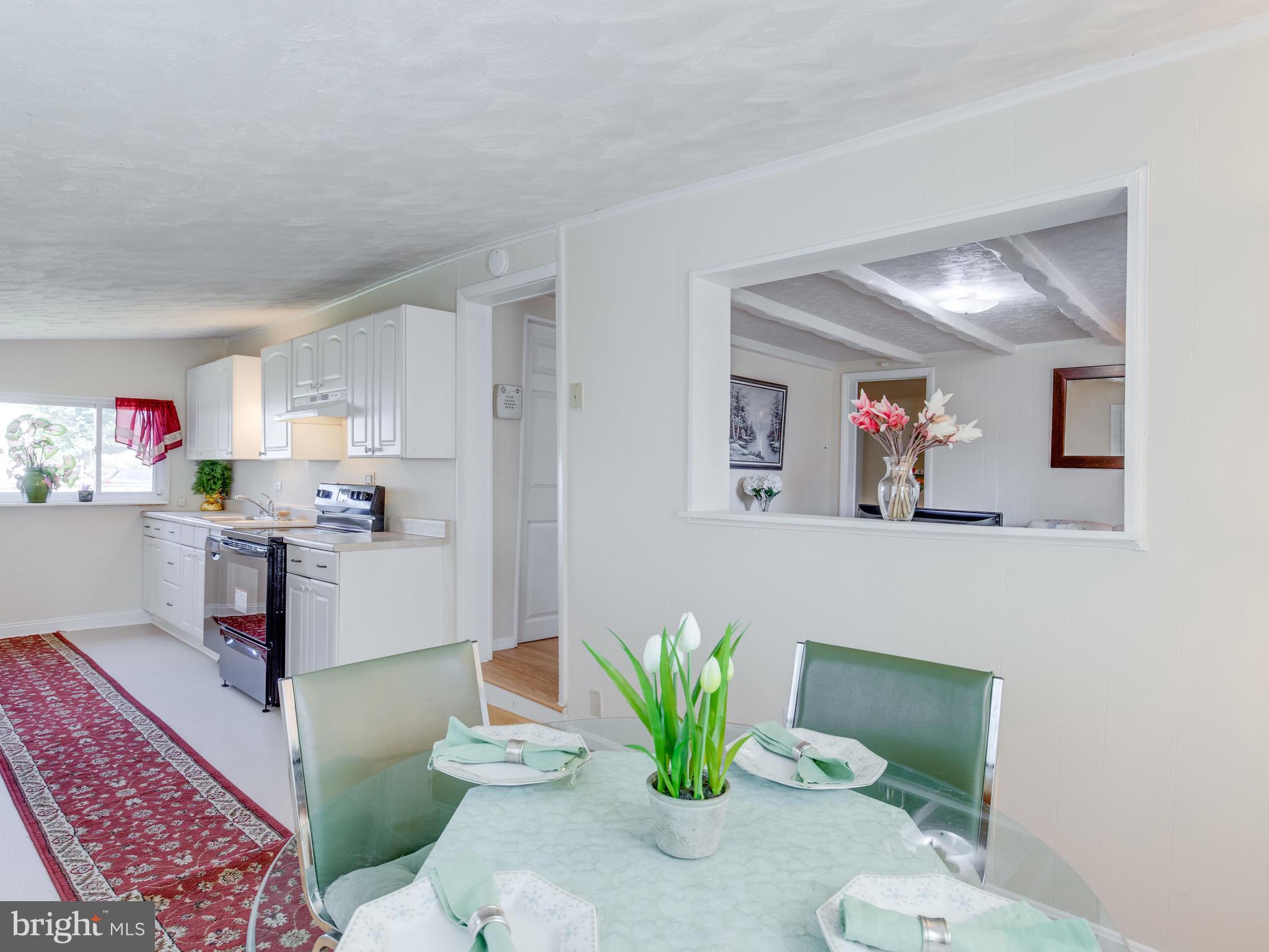 SHORELAND - Residential