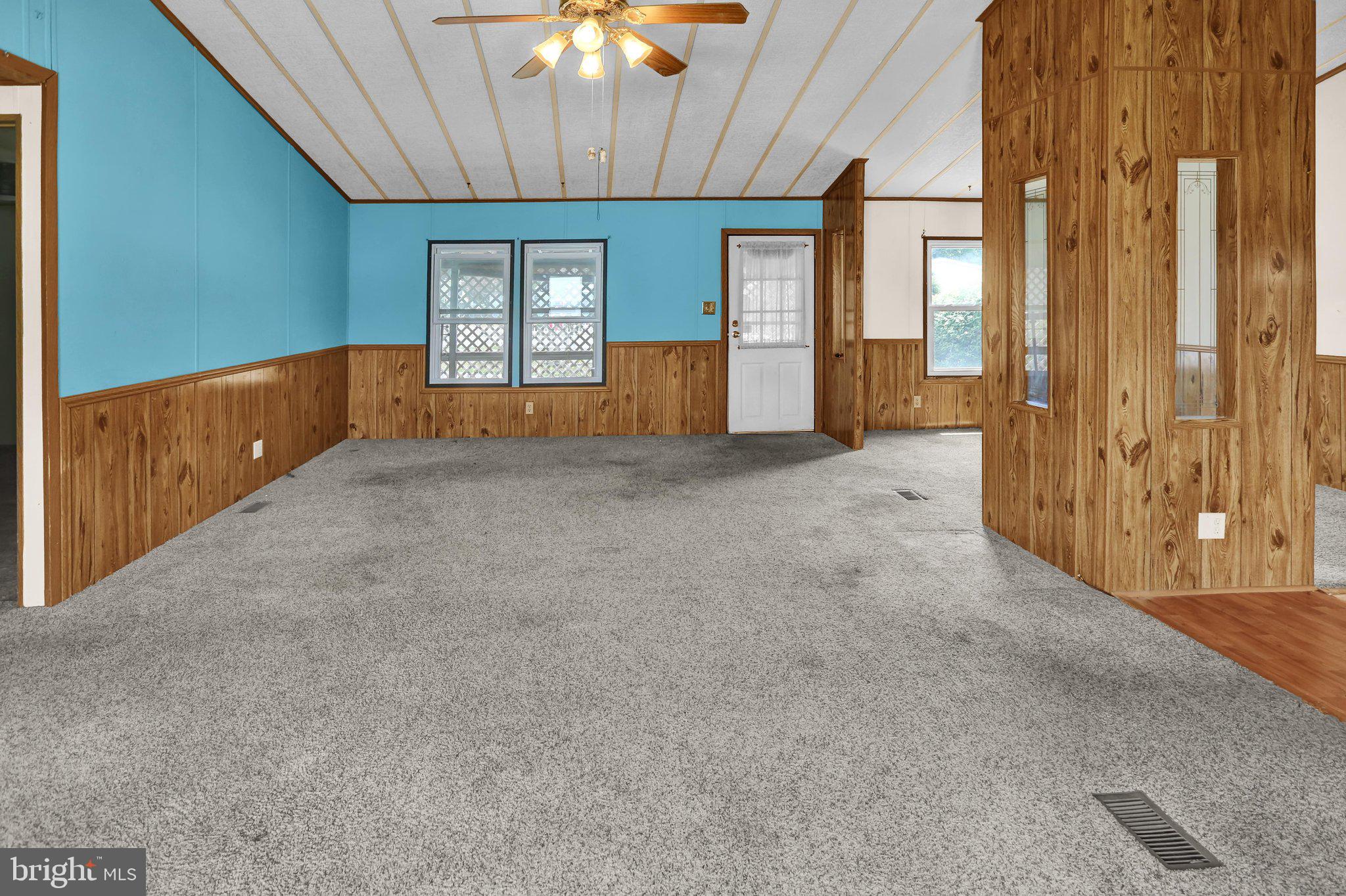PALM CITY PARK - Residential