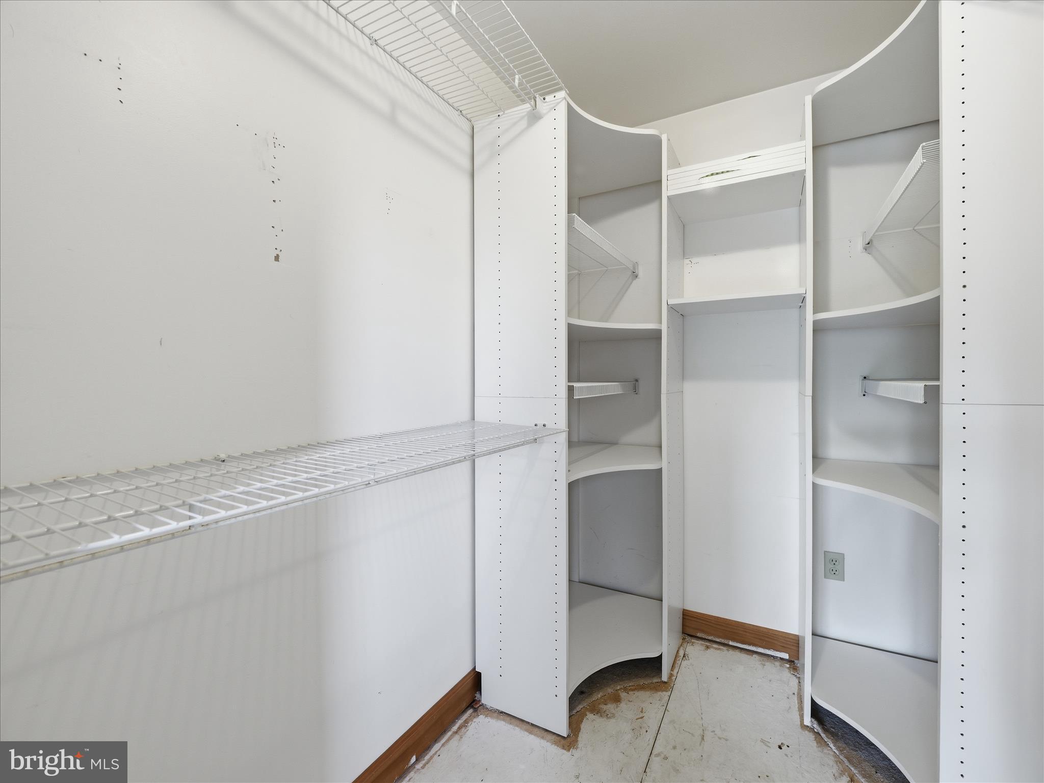 WAGAMANS GLENN - Residential