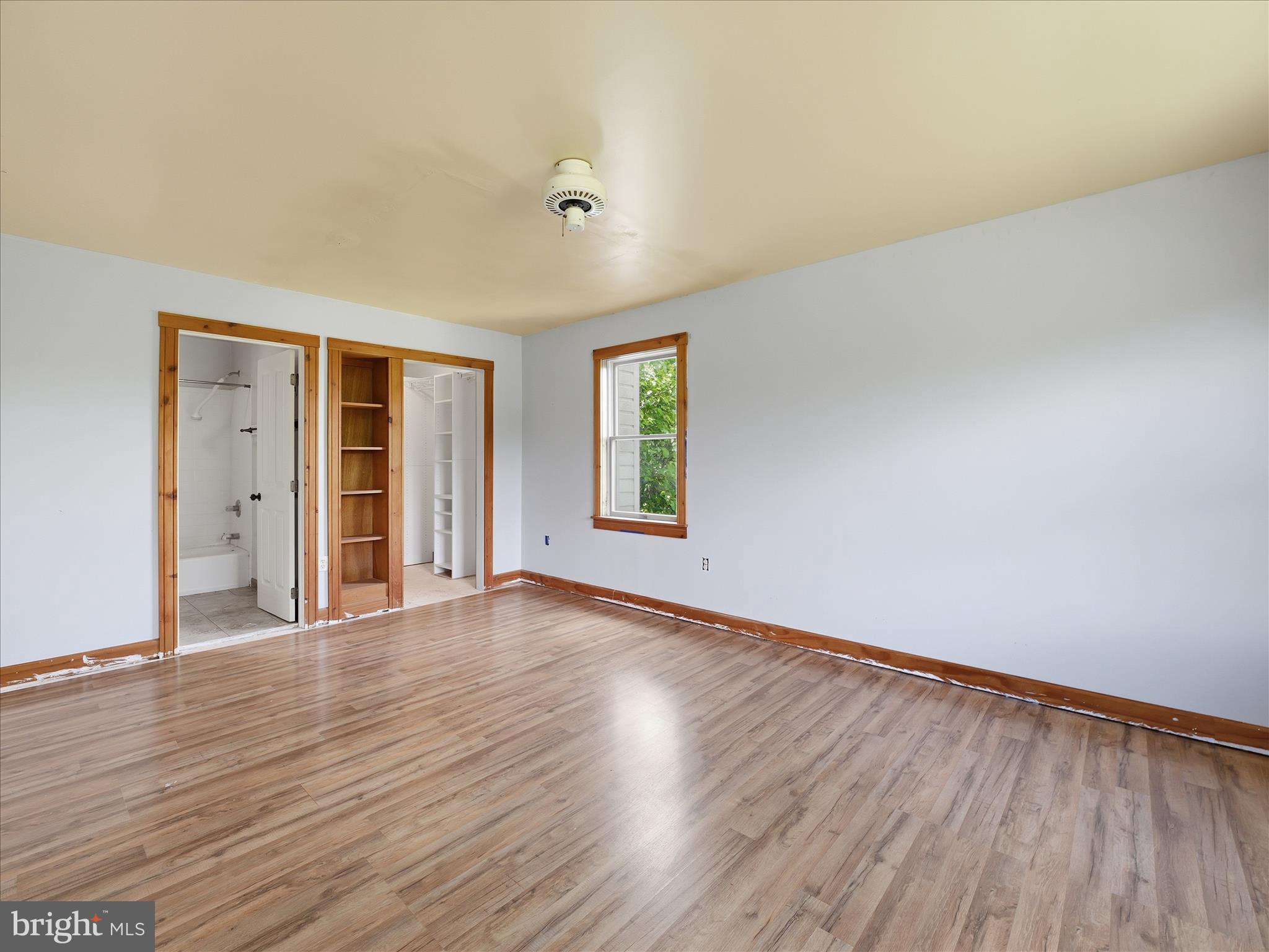 WAGAMANS GLENN - Residential