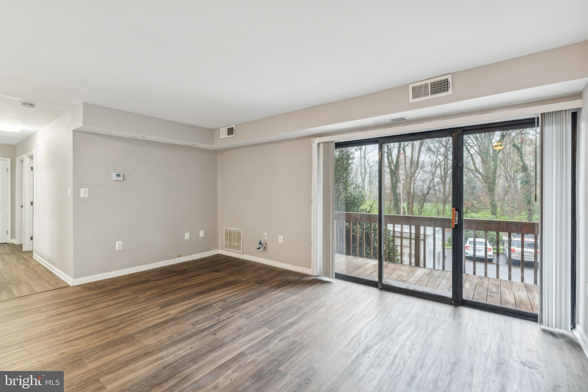 FAIRFAX WEST CONDOS - Residential Lease