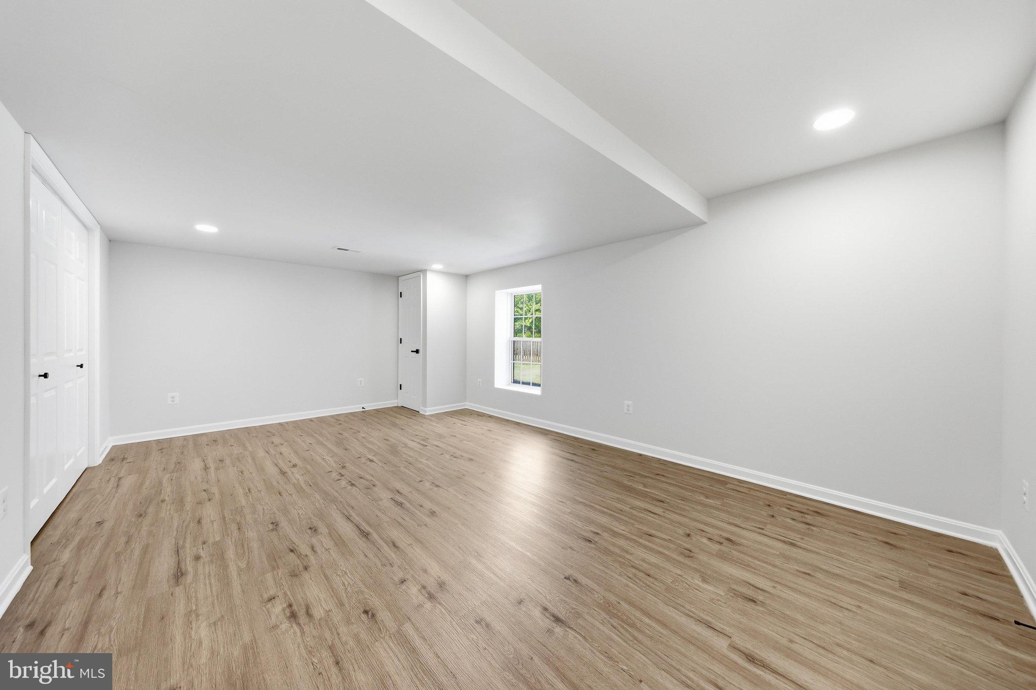 NORTH CROSSING - Residential