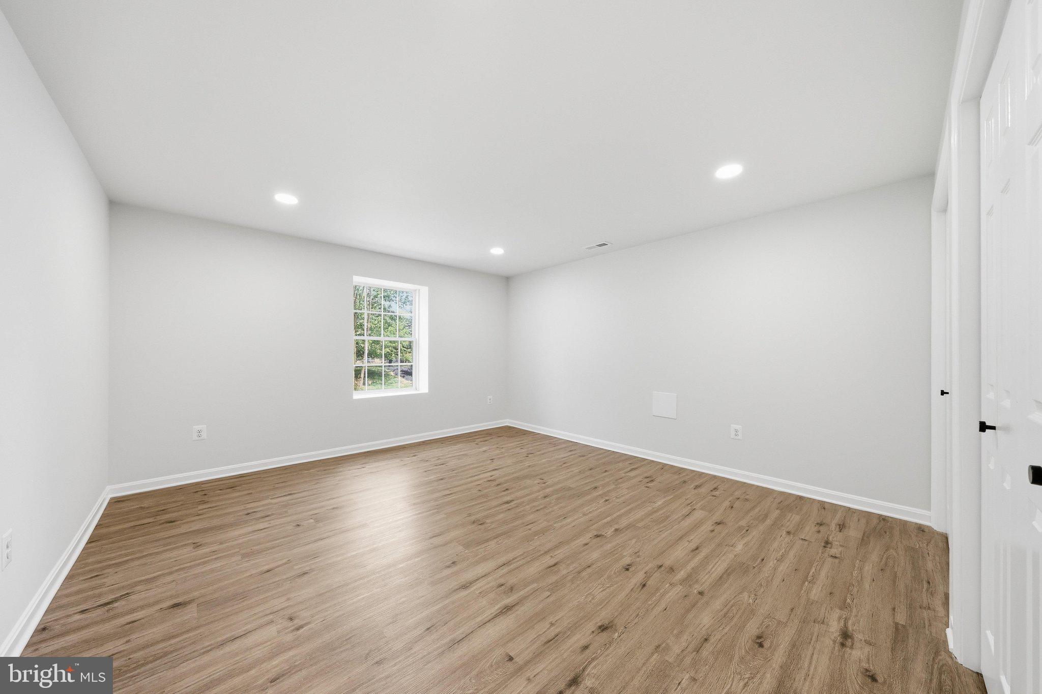 NORTH CROSSING - Residential