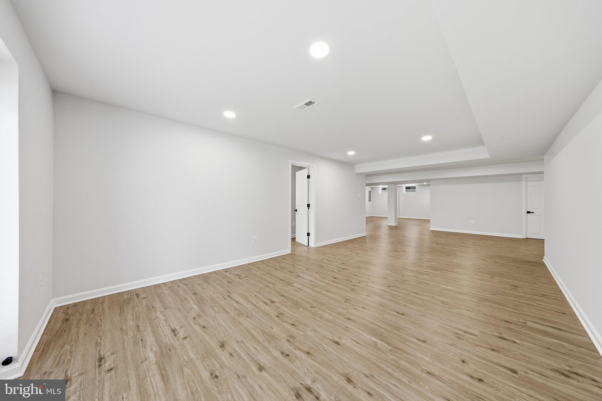 NORTH CROSSING - Residential