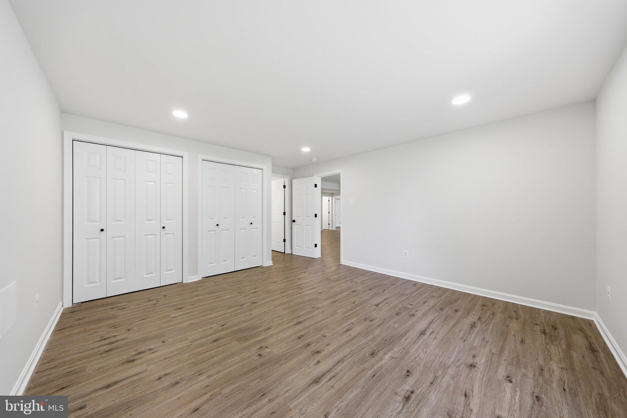 NORTH CROSSING - Residential
