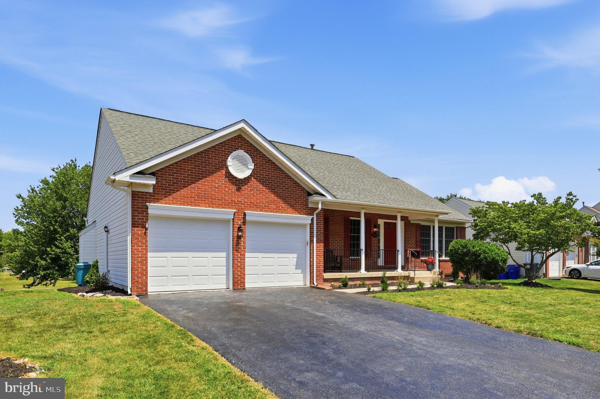 NORTH CROSSING - Residential
