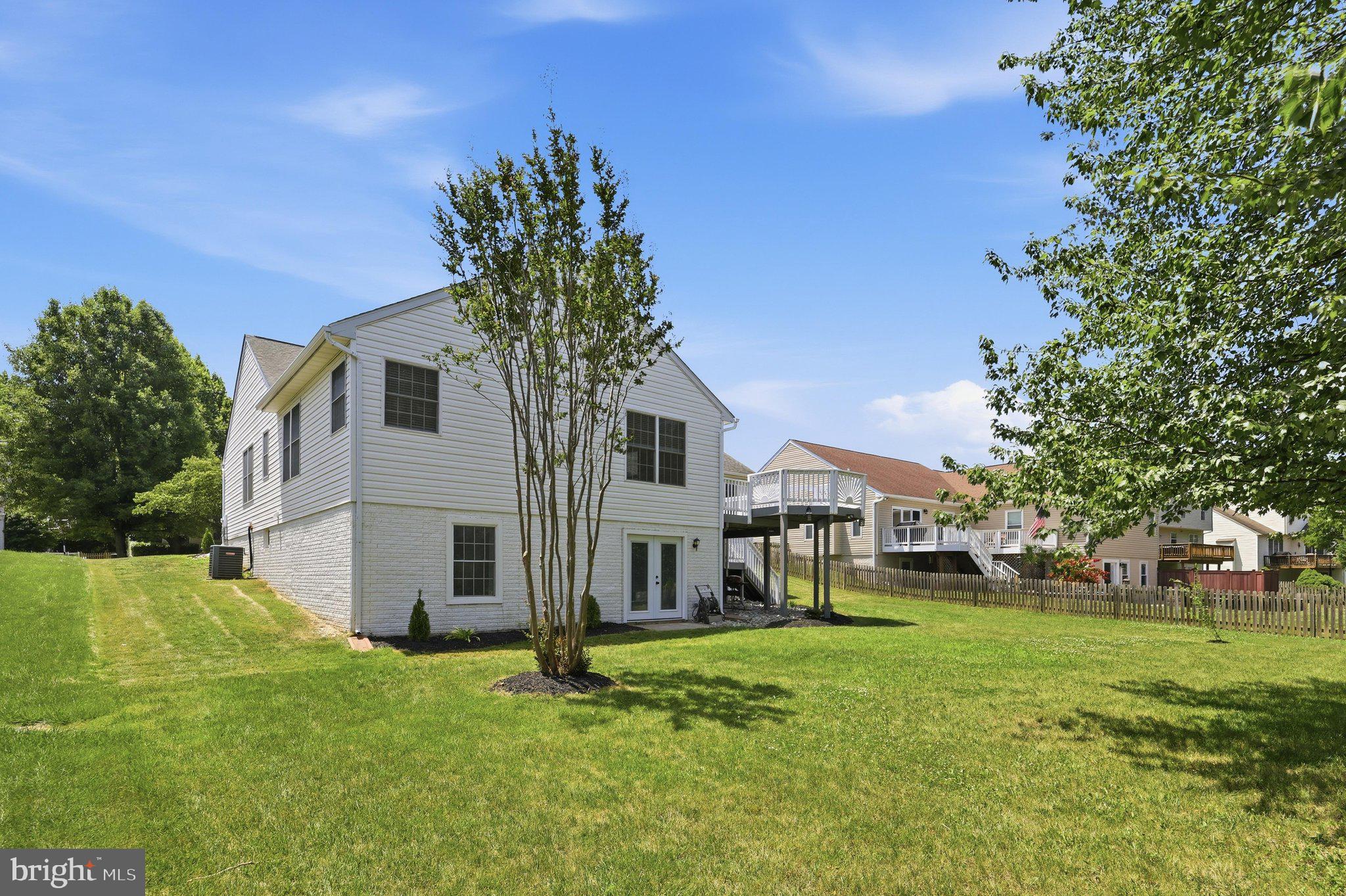 NORTH CROSSING - Residential