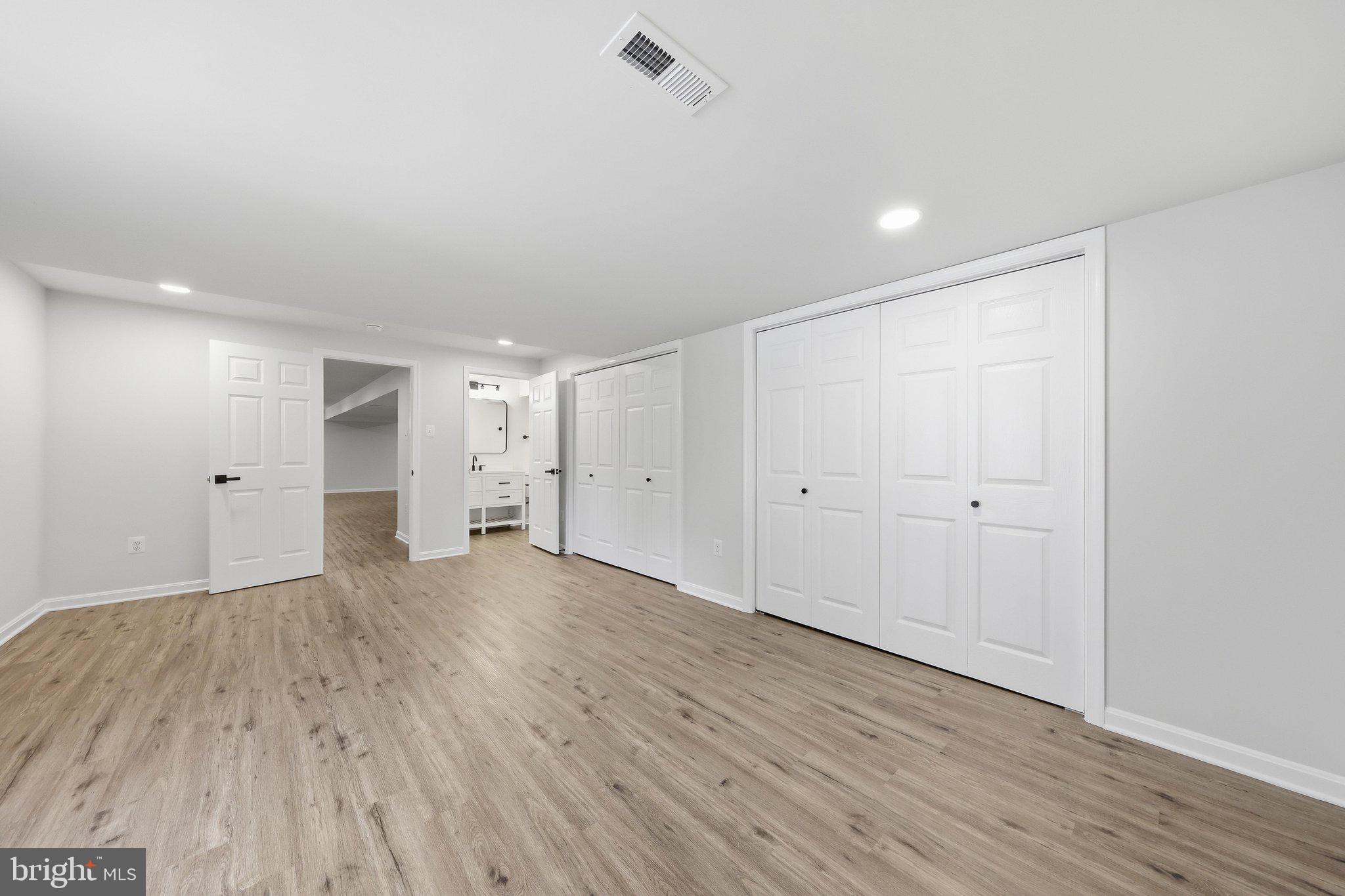 NORTH CROSSING - Residential