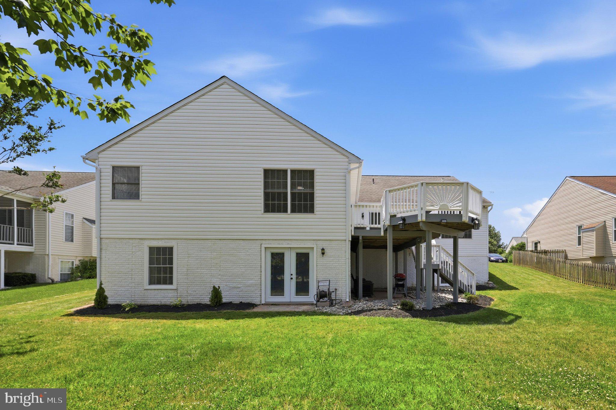 NORTH CROSSING - Residential