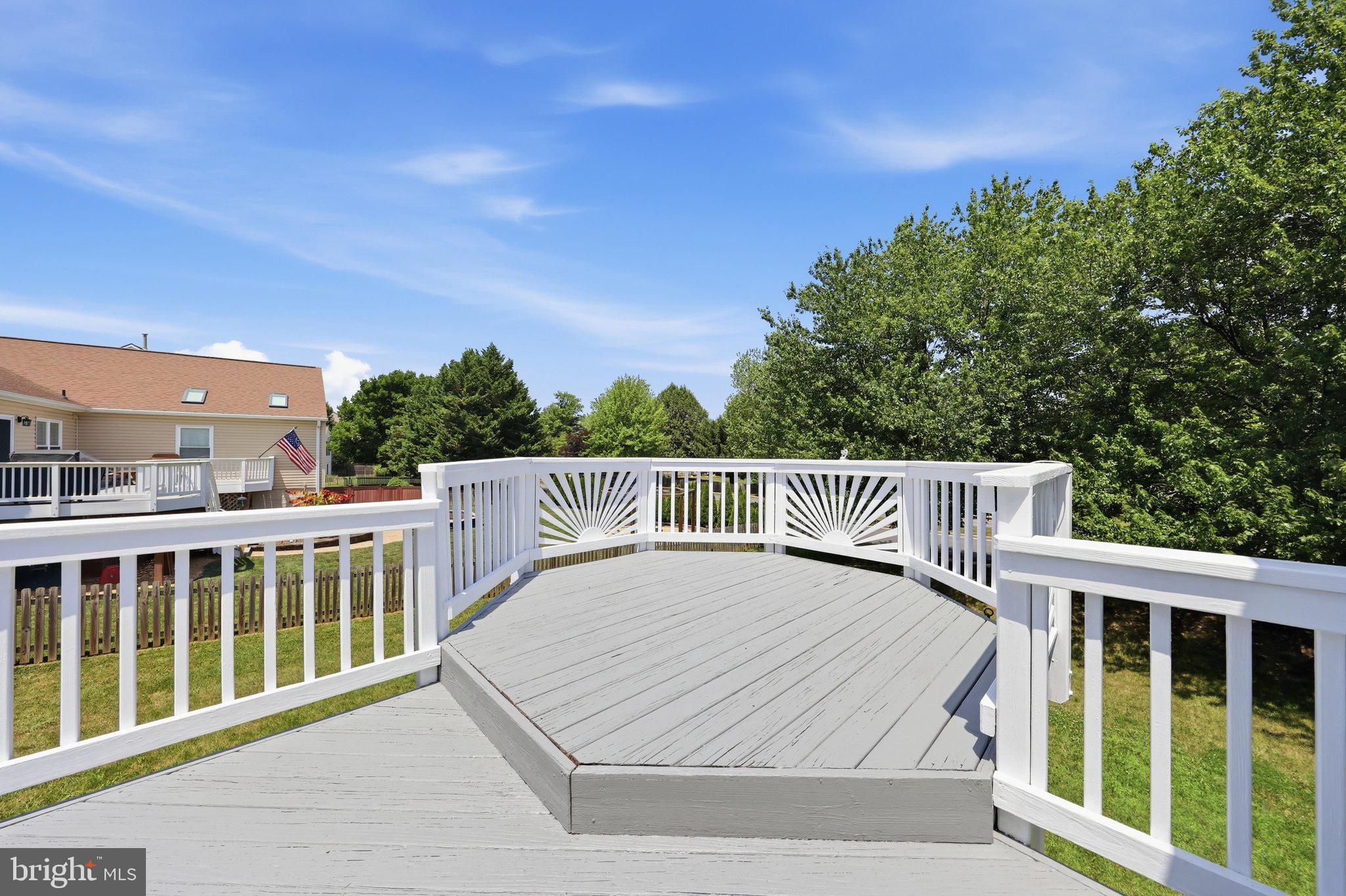 NORTH CROSSING - Residential