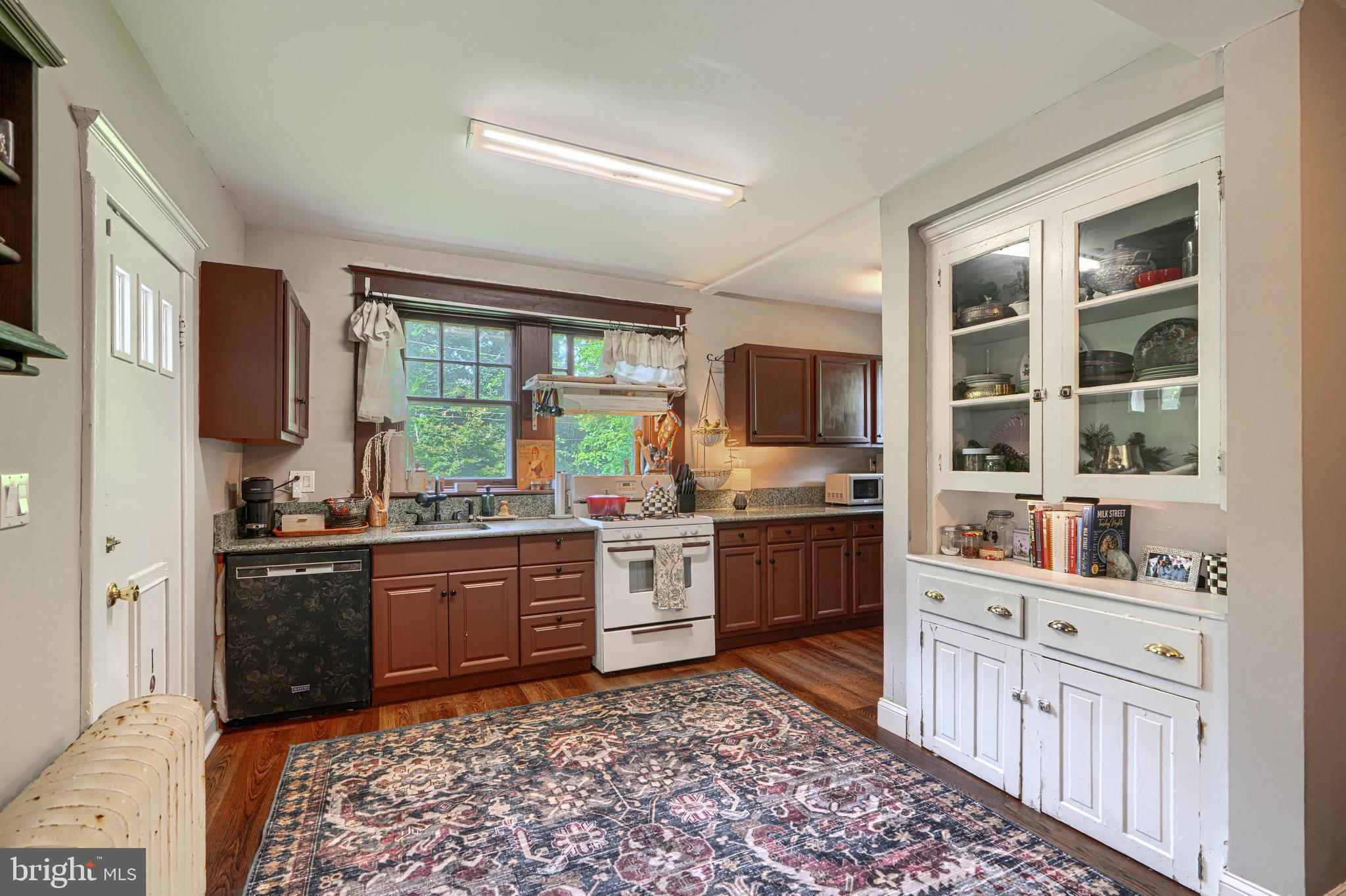 YALE HEIGHTS - Residential